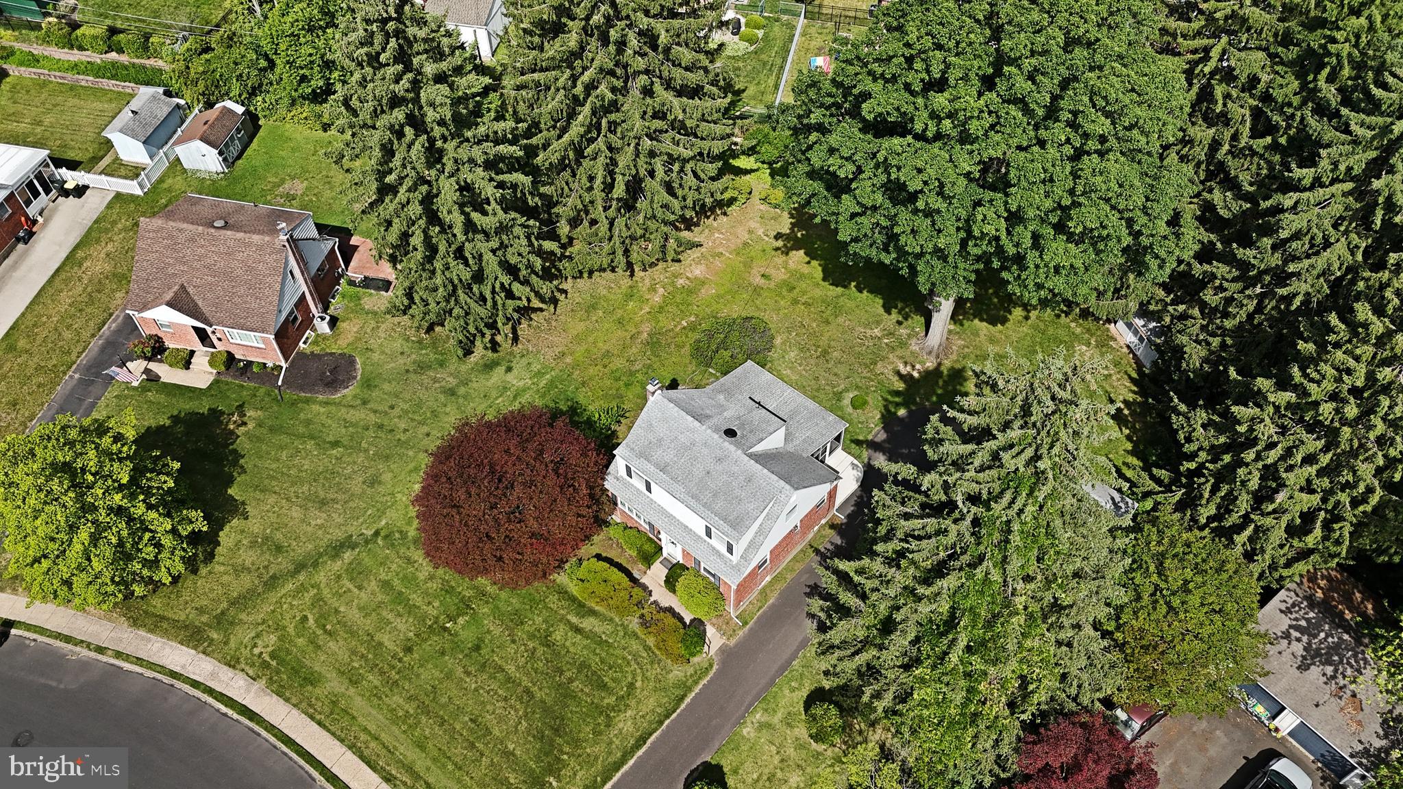 MORELAND MANOR - Residential