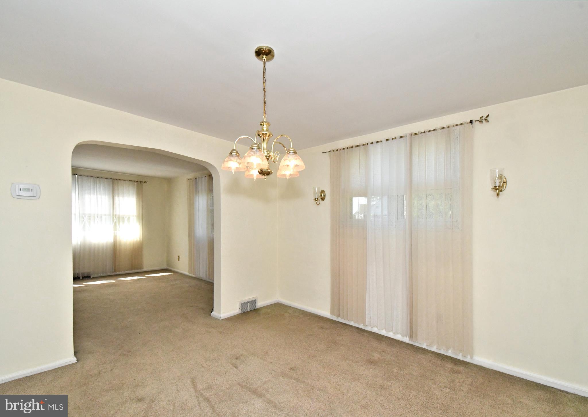 MORELAND MANOR - Residential