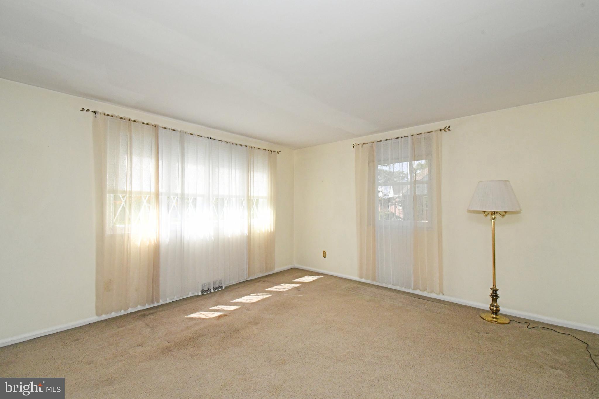 MORELAND MANOR - Residential