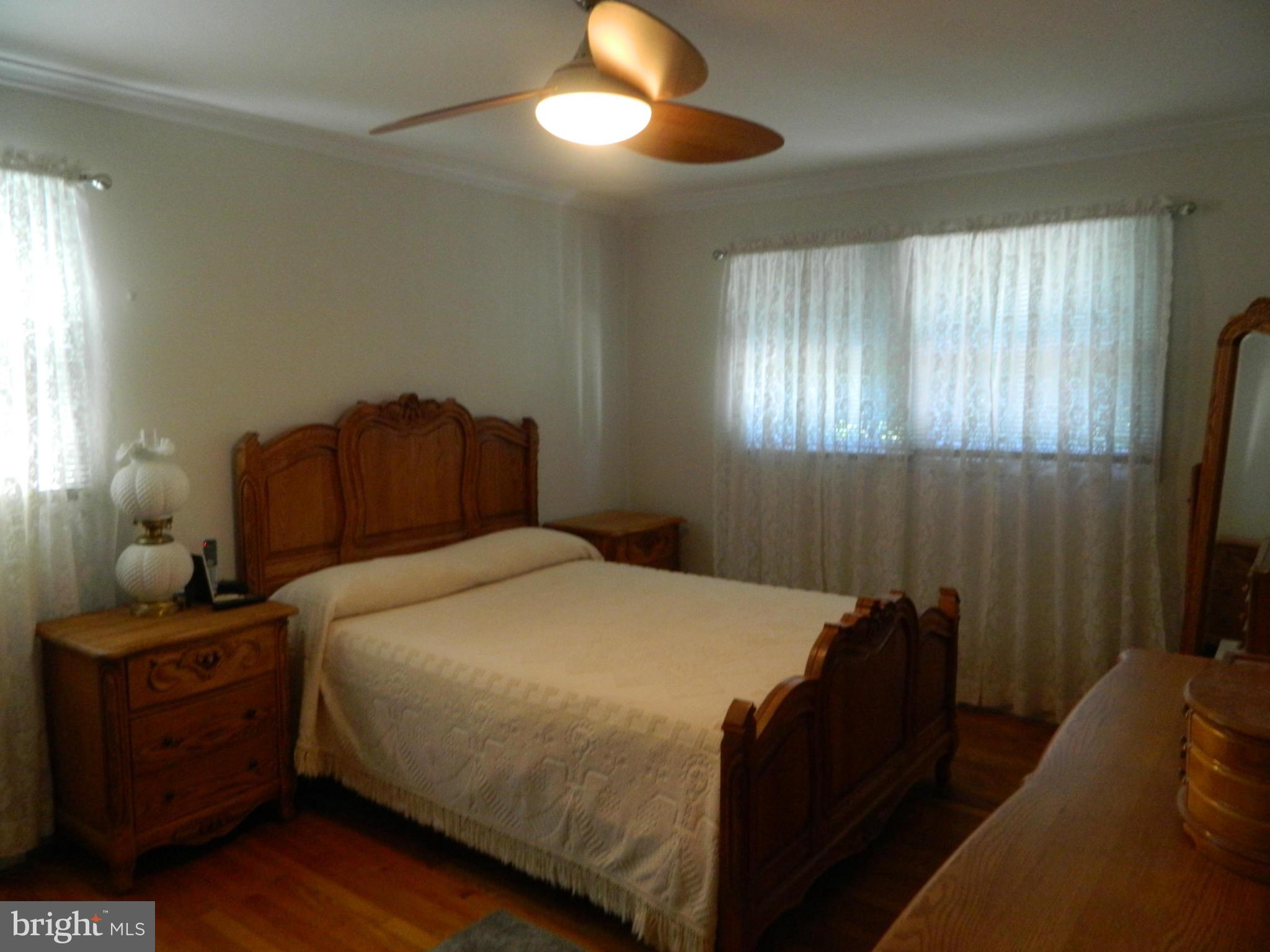 BRETON BAY ESTATES - Residential