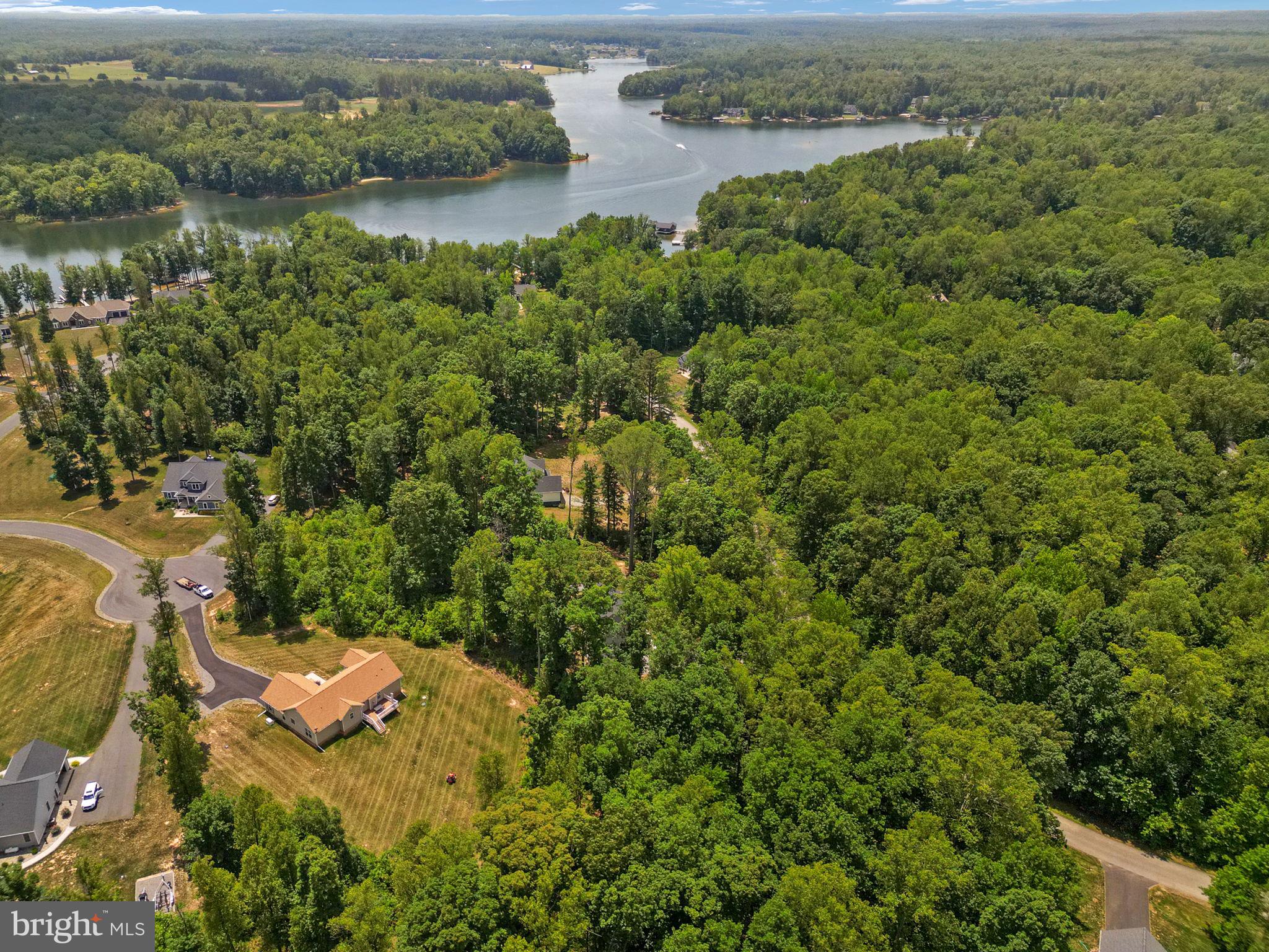 THE WATERS AT LAKE ANNA - Residential