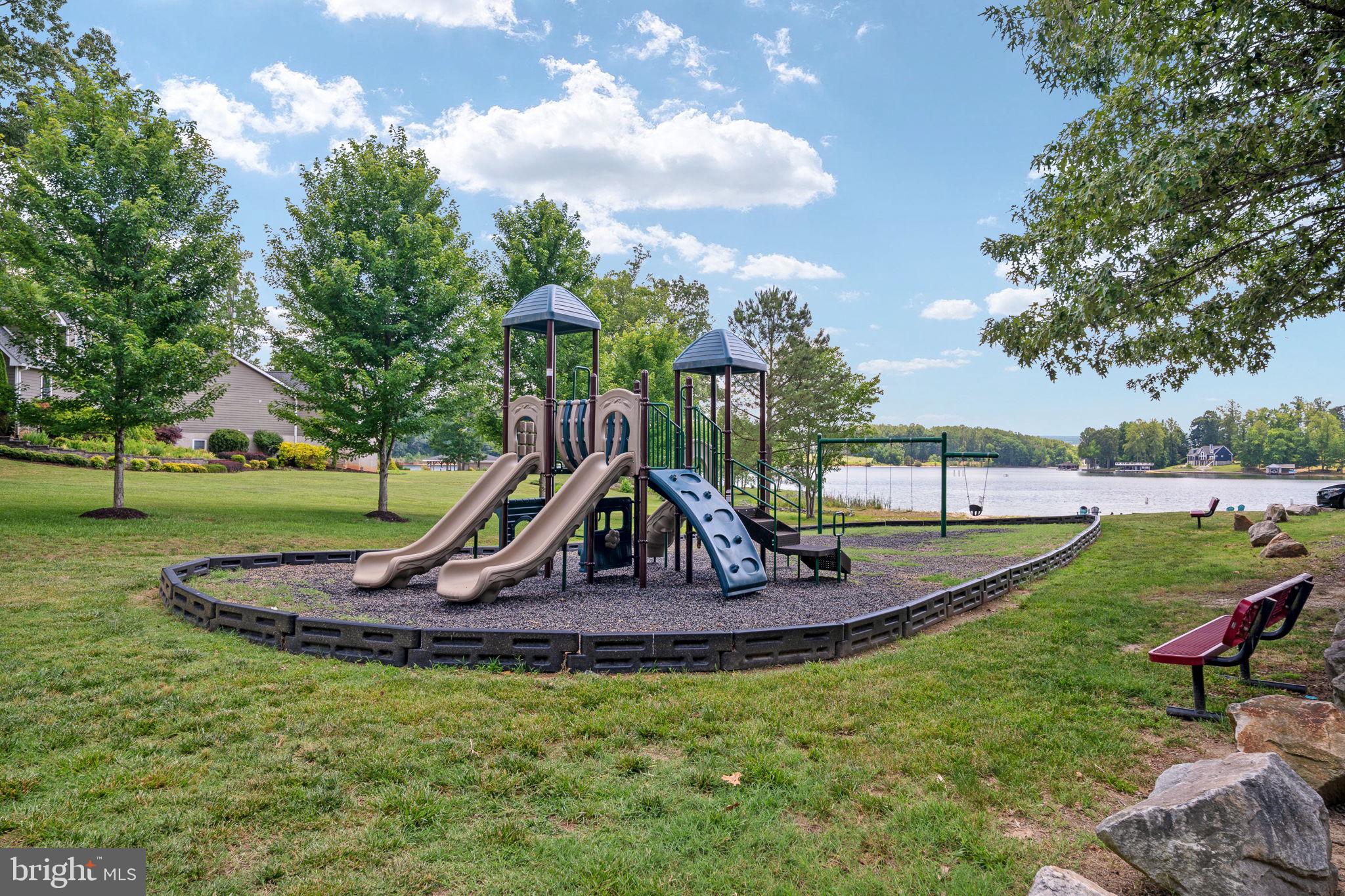 THE WATERS AT LAKE ANNA - Residential