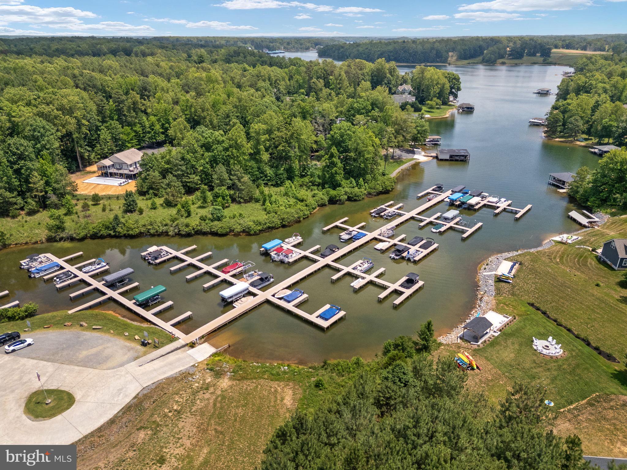 THE WATERS AT LAKE ANNA - Residential