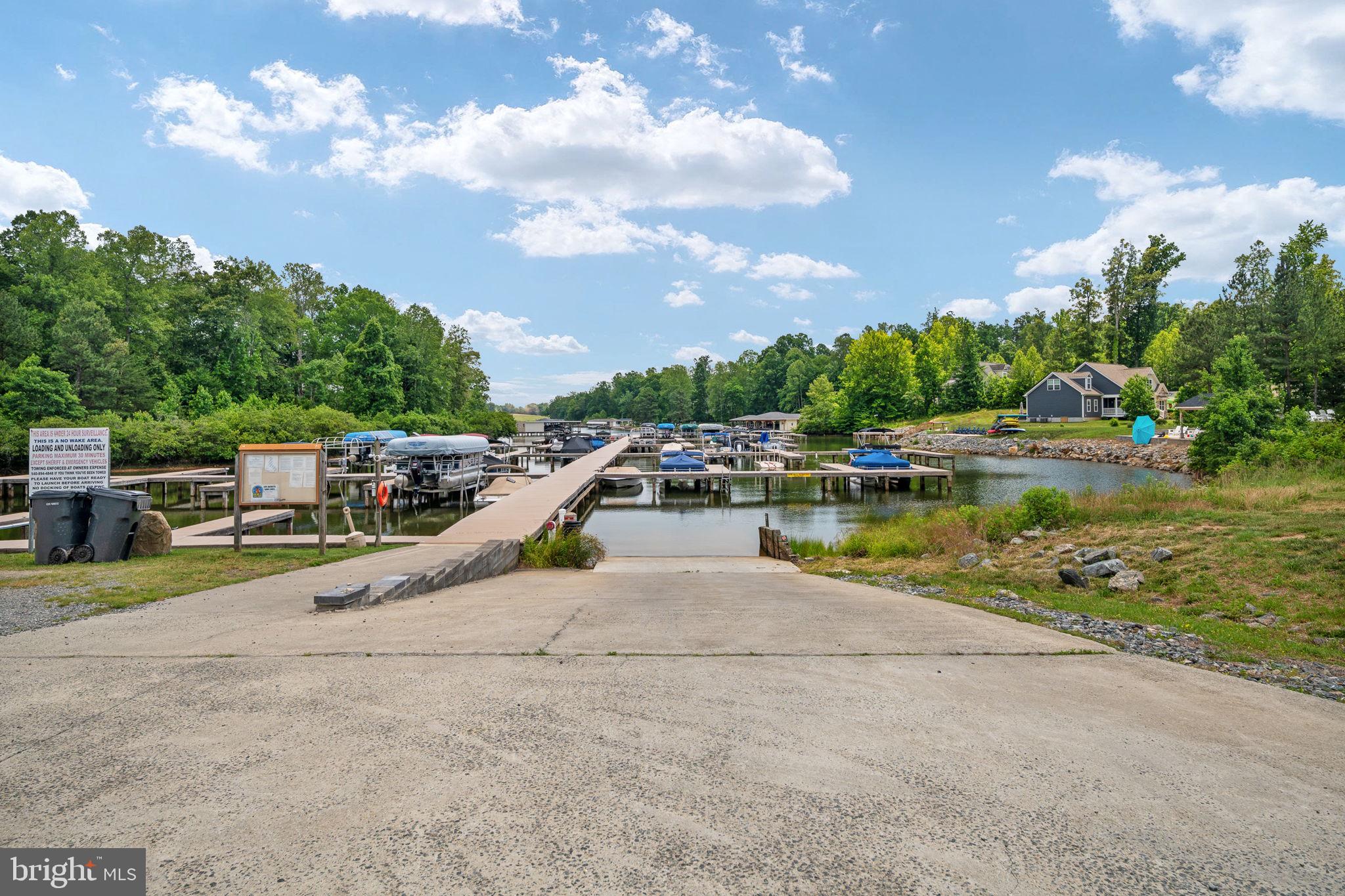 THE WATERS AT LAKE ANNA - Residential