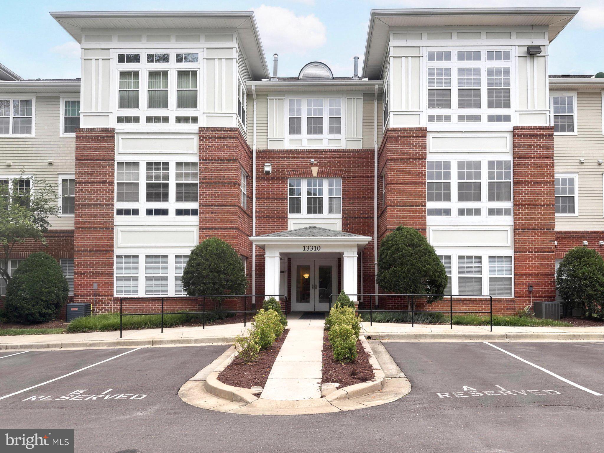 CAMERON GROVE - Residential