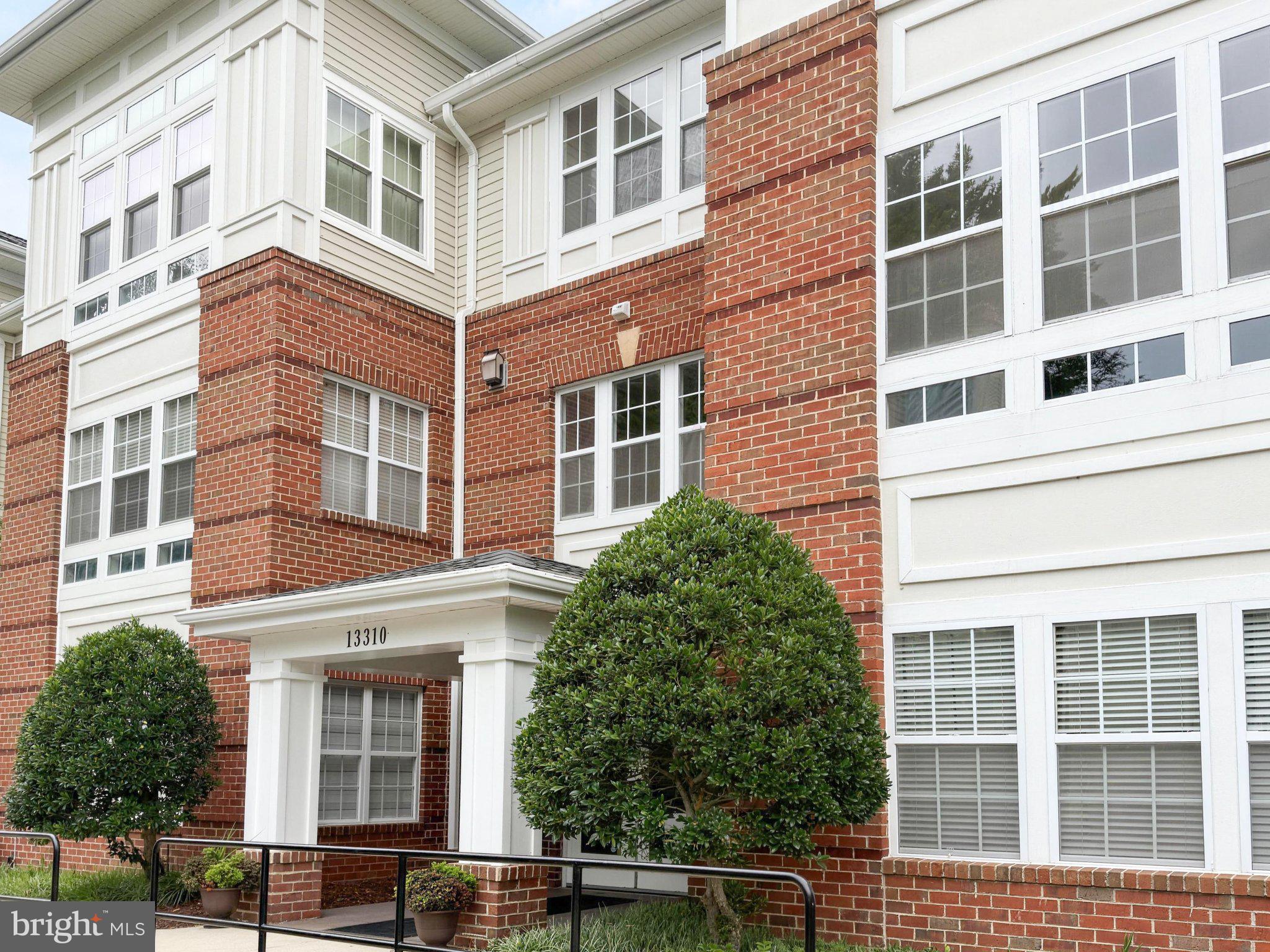 CAMERON GROVE - Residential