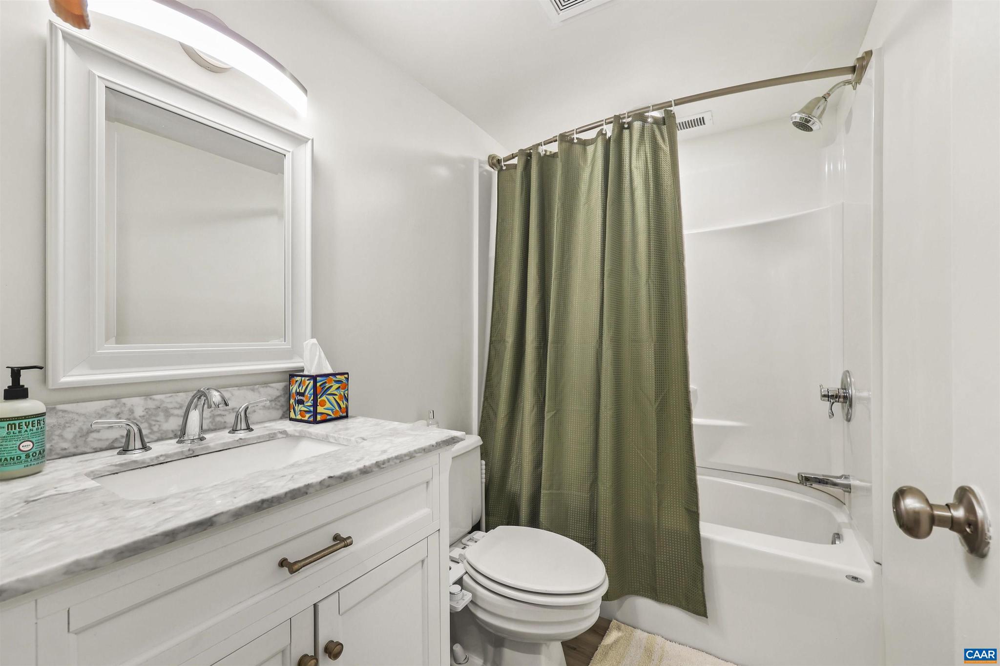 CEDARS COURT - Residential
