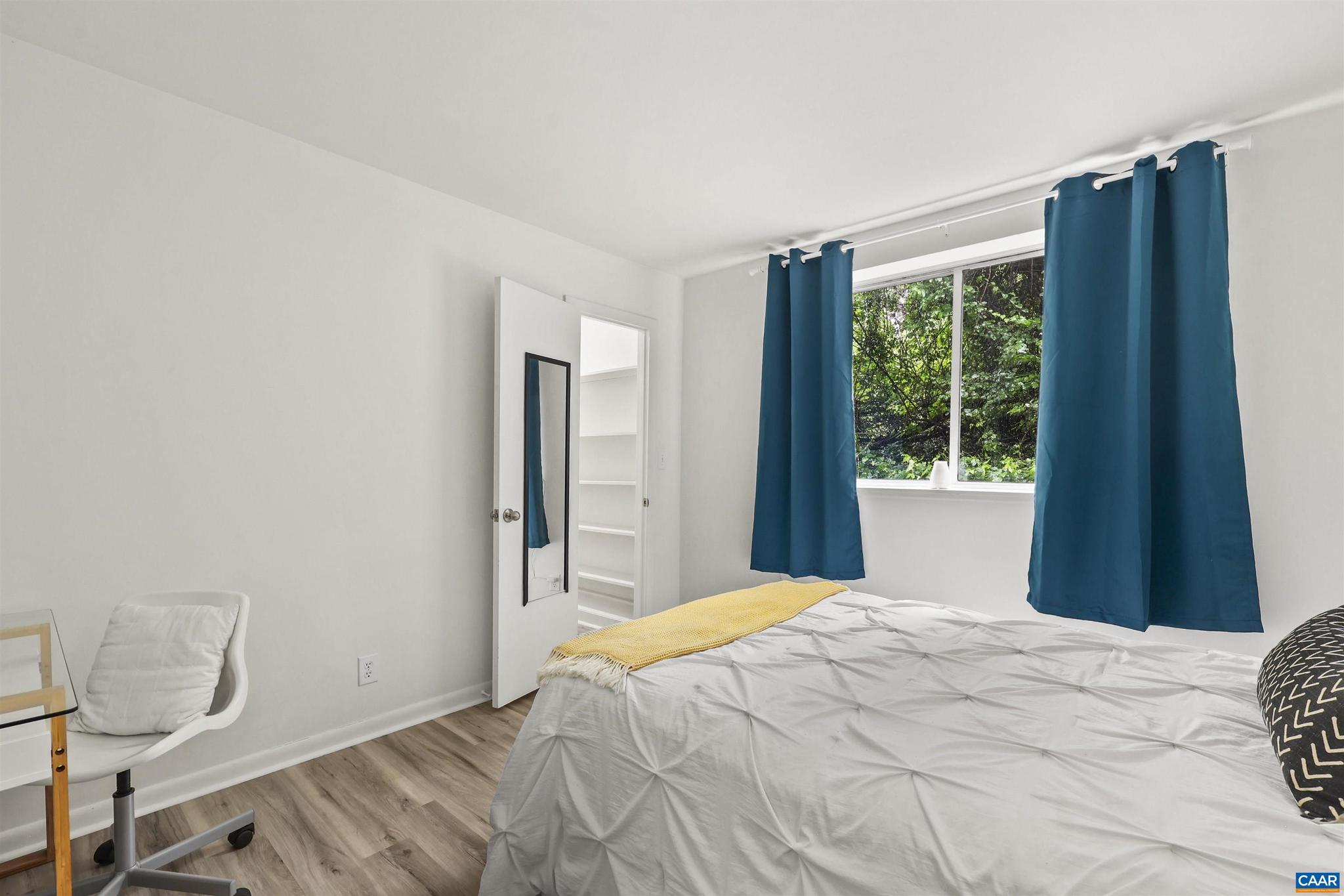 CEDARS COURT - Residential