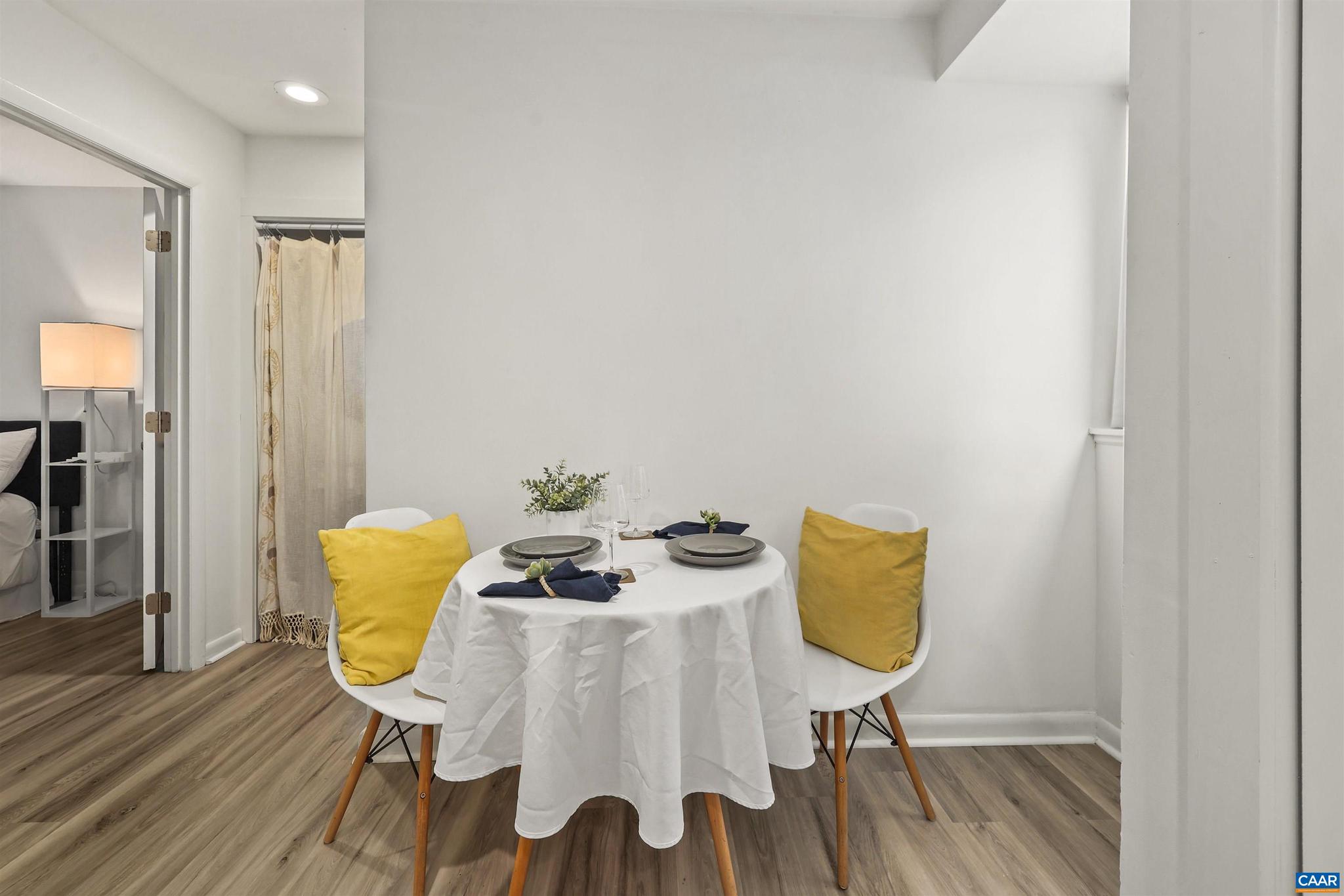 CEDARS COURT - Residential