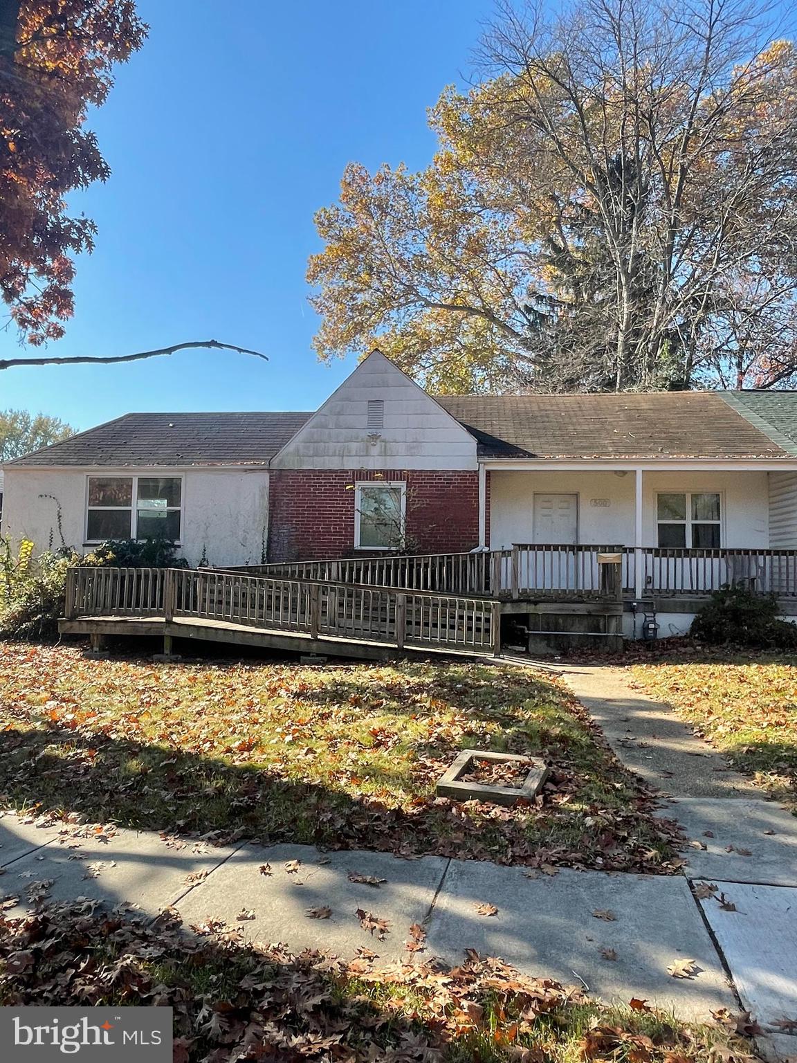 ELMWOOD - Residential