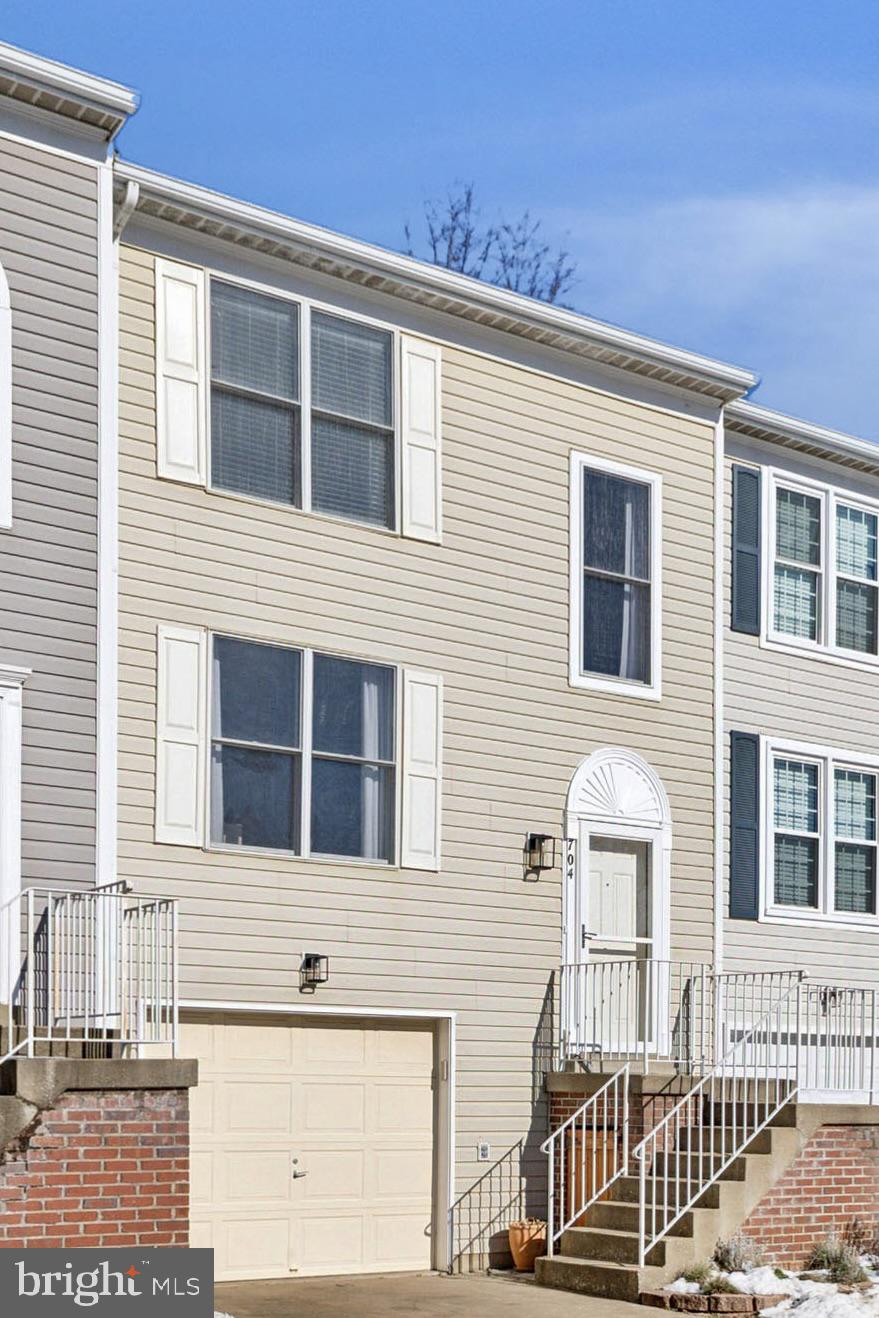 LEESBURG GATEWAY - Residential Lease