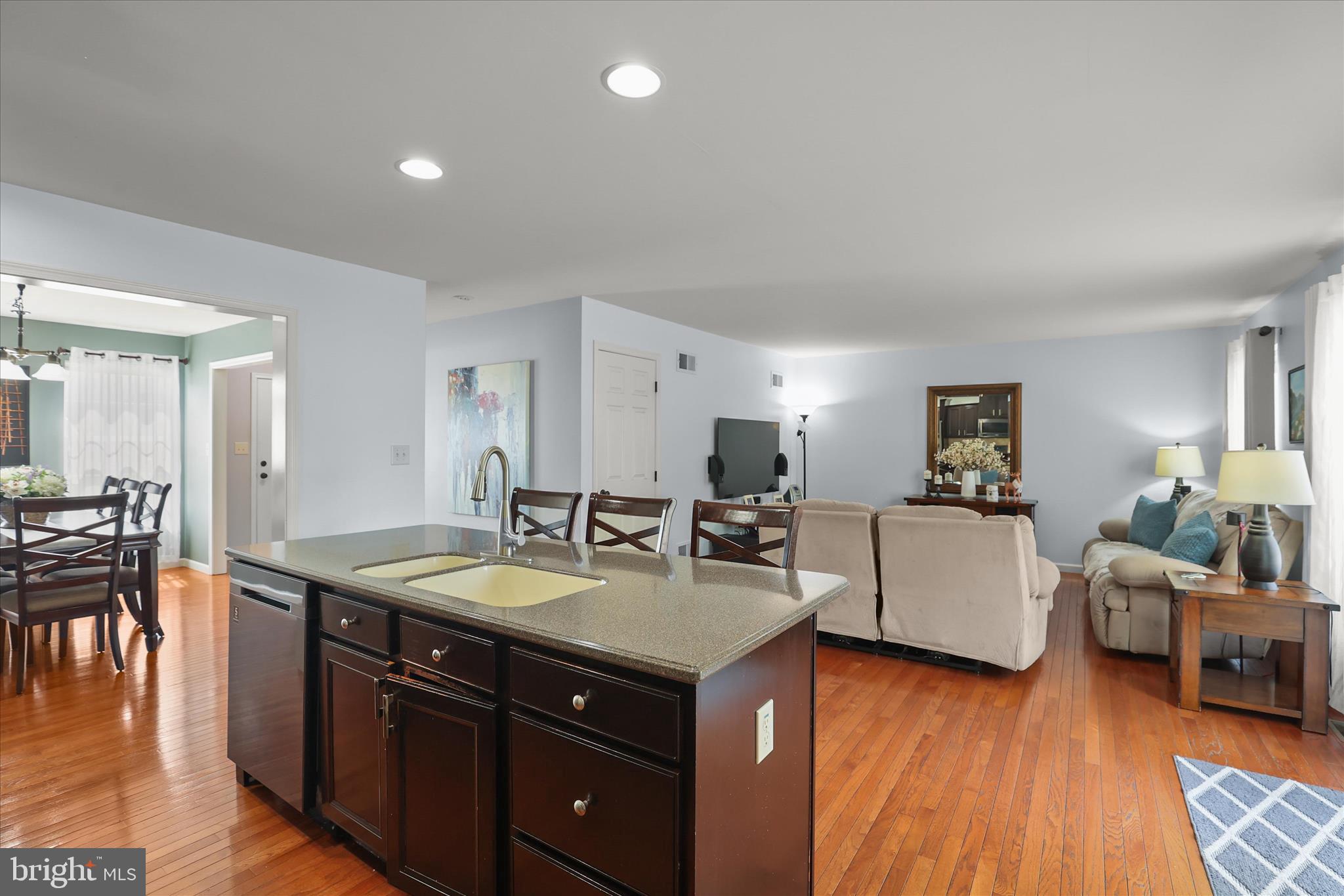 WINDSOR TWP - Residential