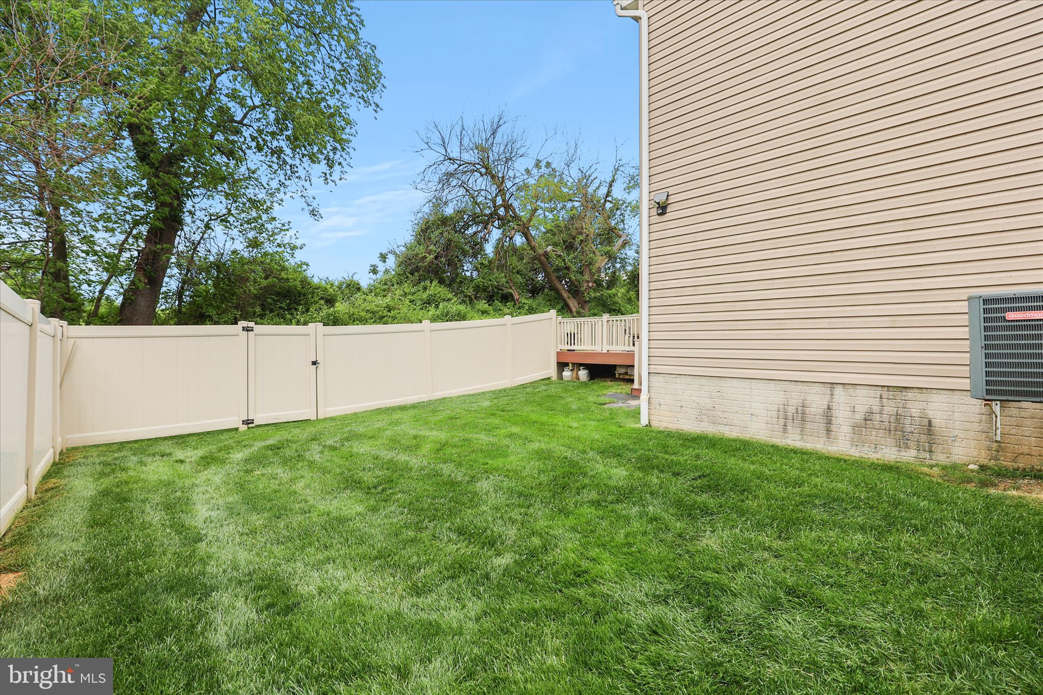WINDSOR TWP - Residential