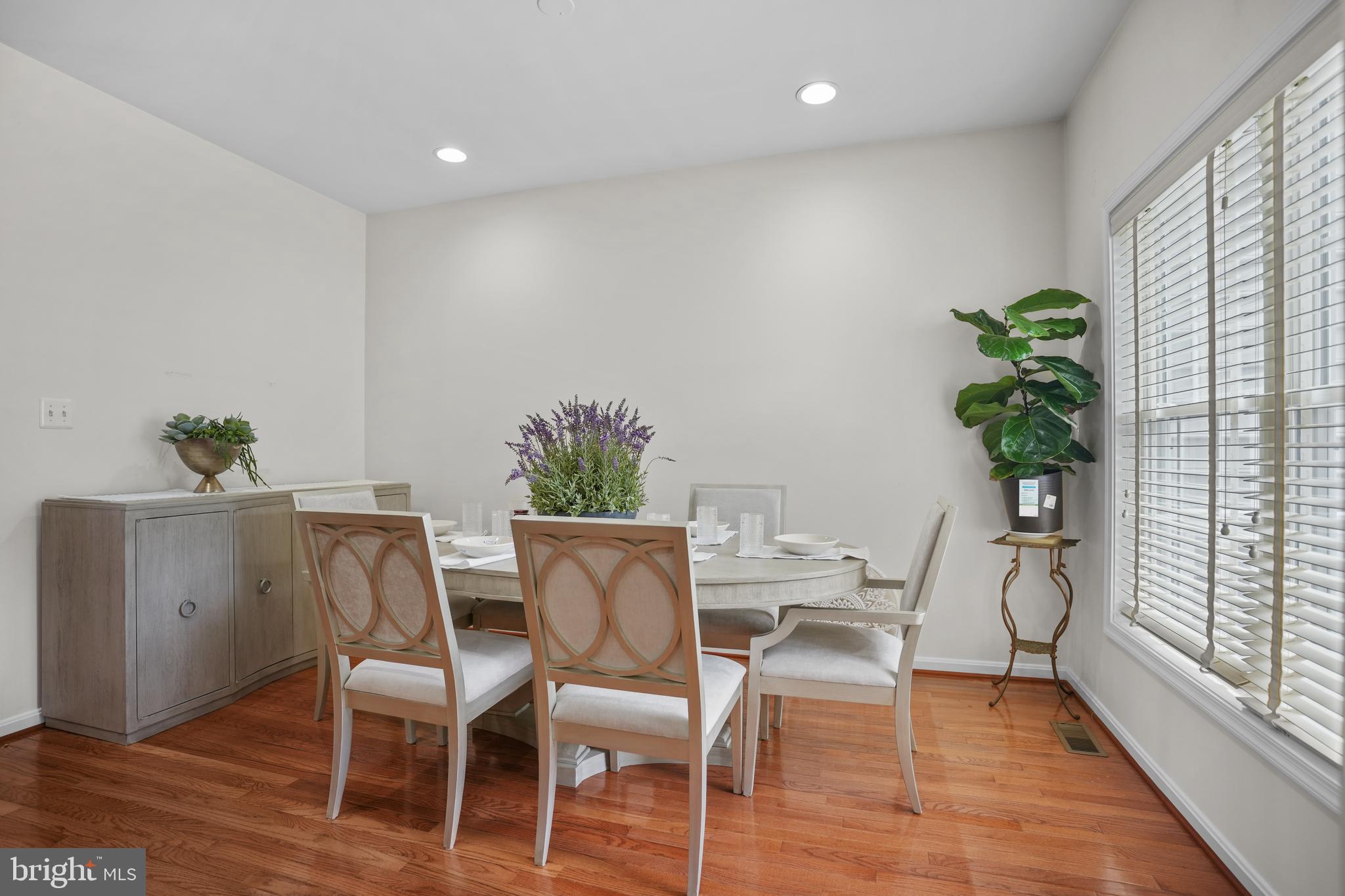 MONTJOY - Residential