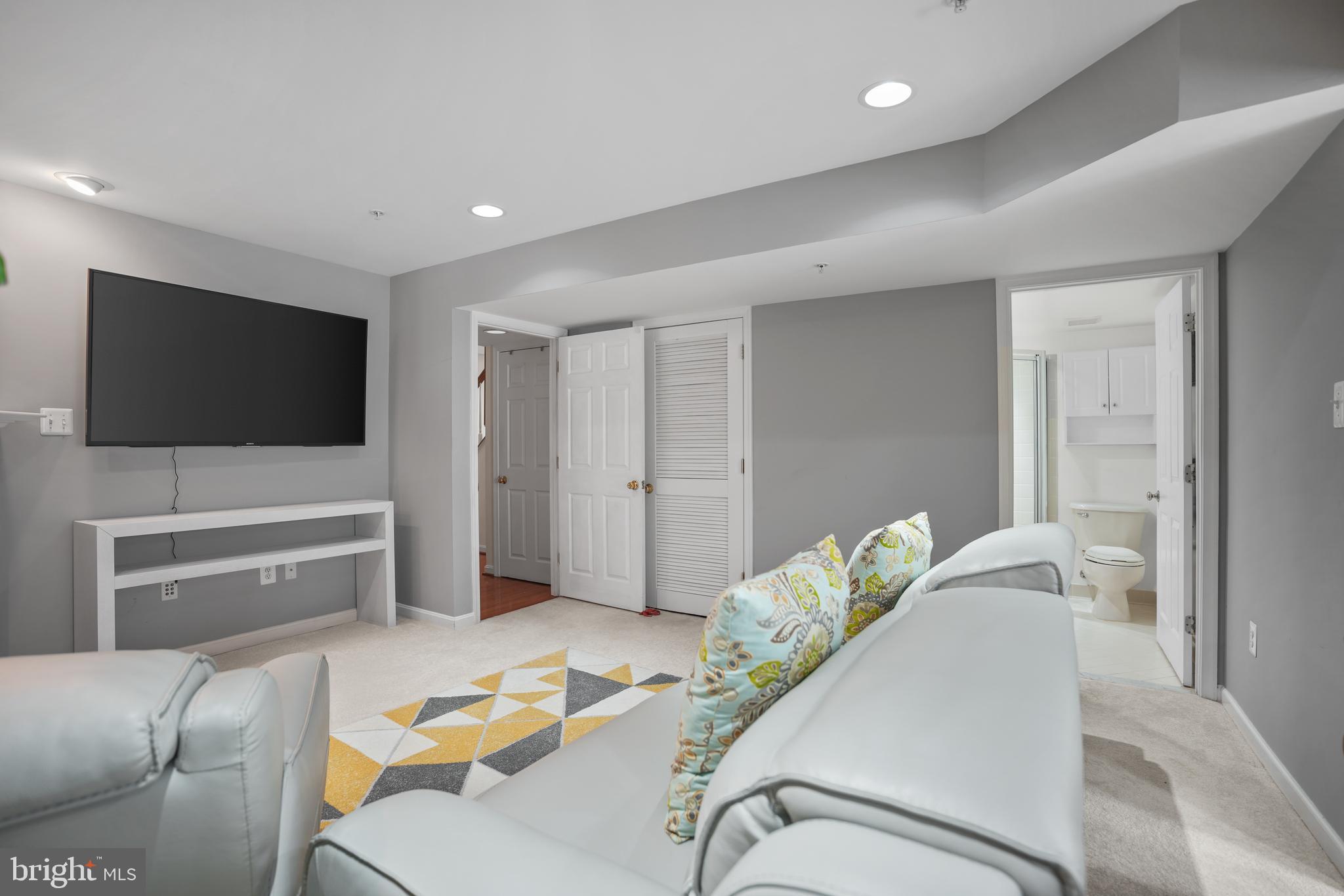MONTJOY - Residential