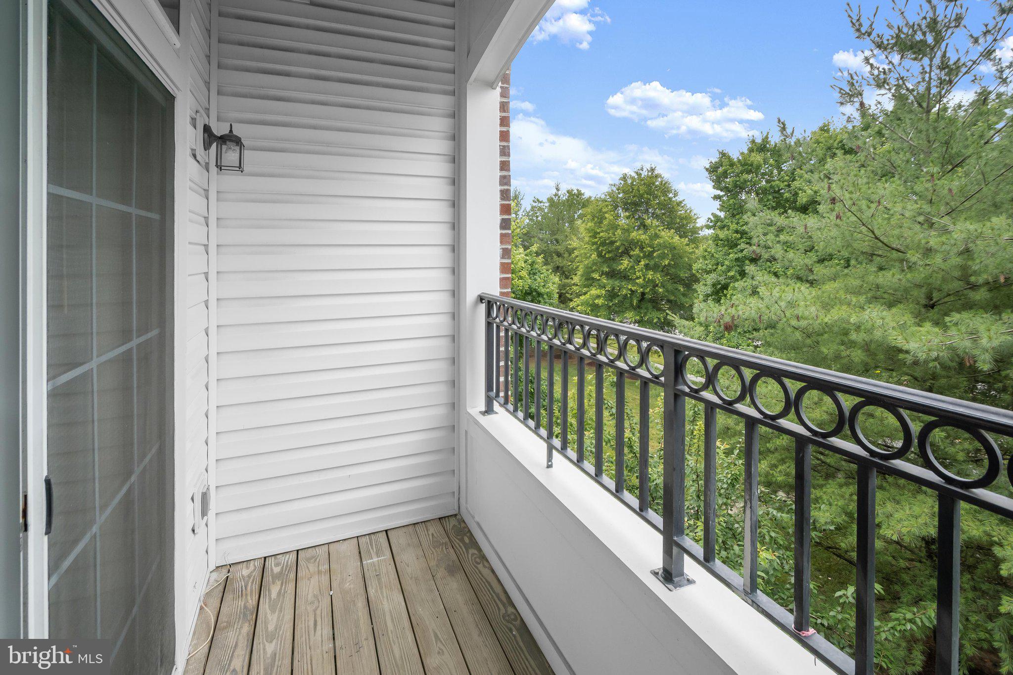 RIVER HILL - Residential