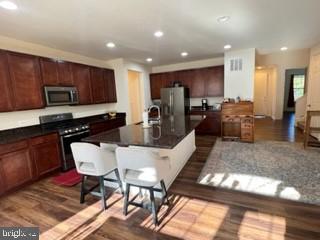 MOUNTAIN BROOK ESTATES - Residential Lease