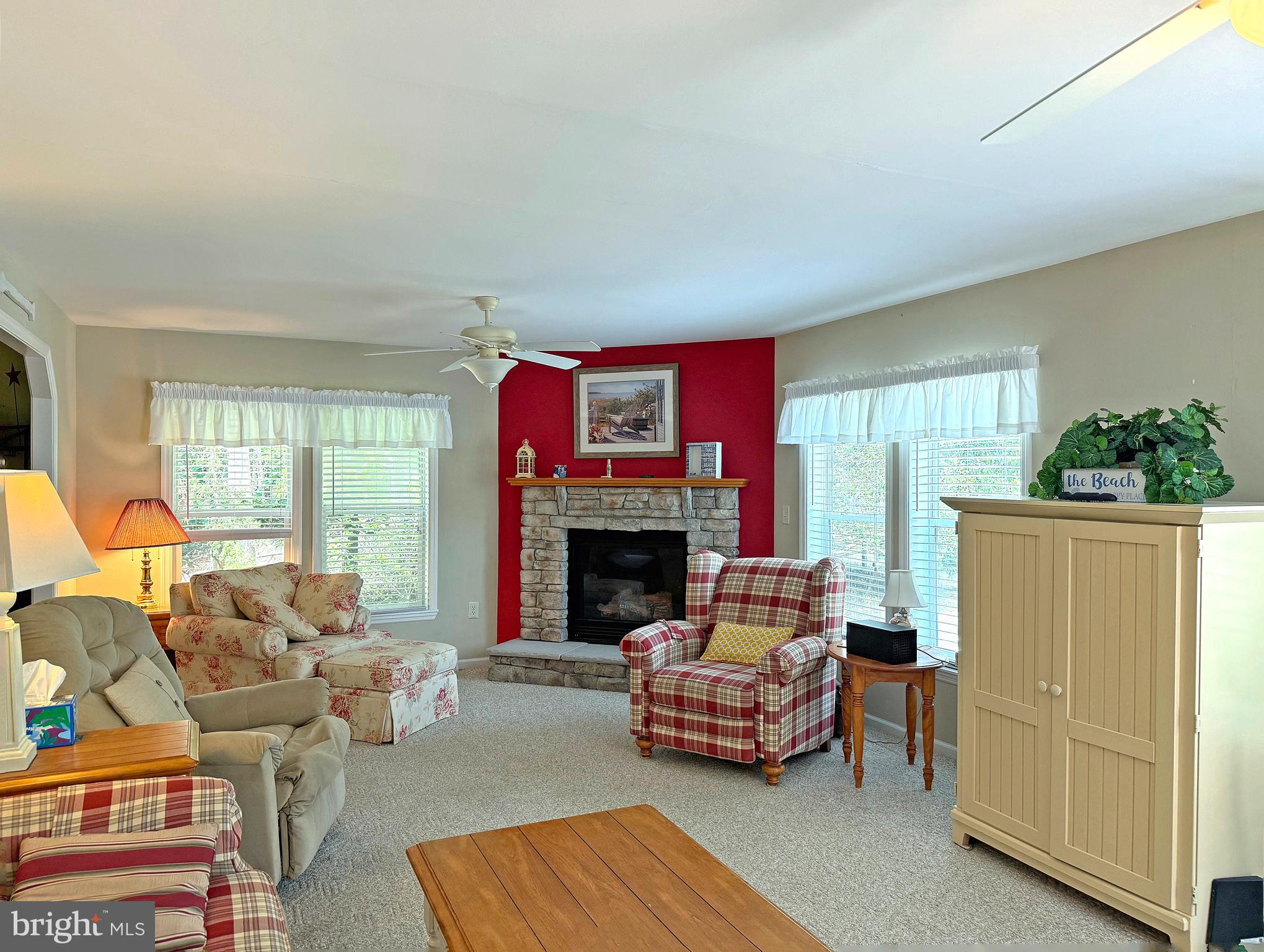 ANGOLA ESTATES - Residential