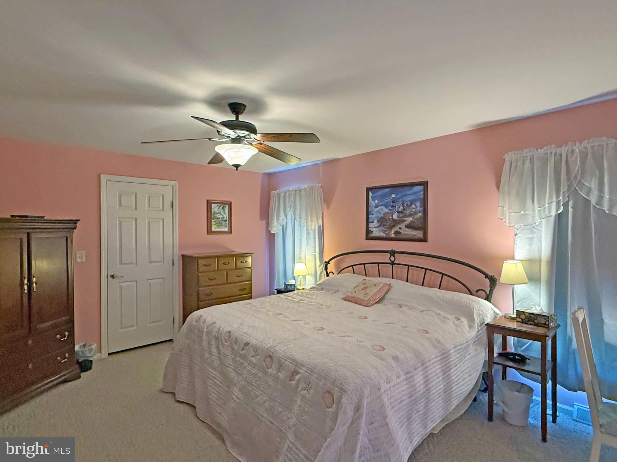 ANGOLA ESTATES - Residential