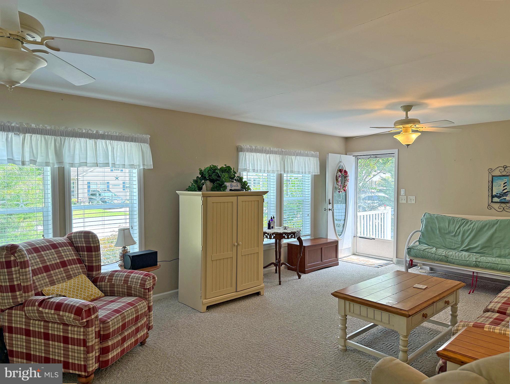 ANGOLA ESTATES - Residential
