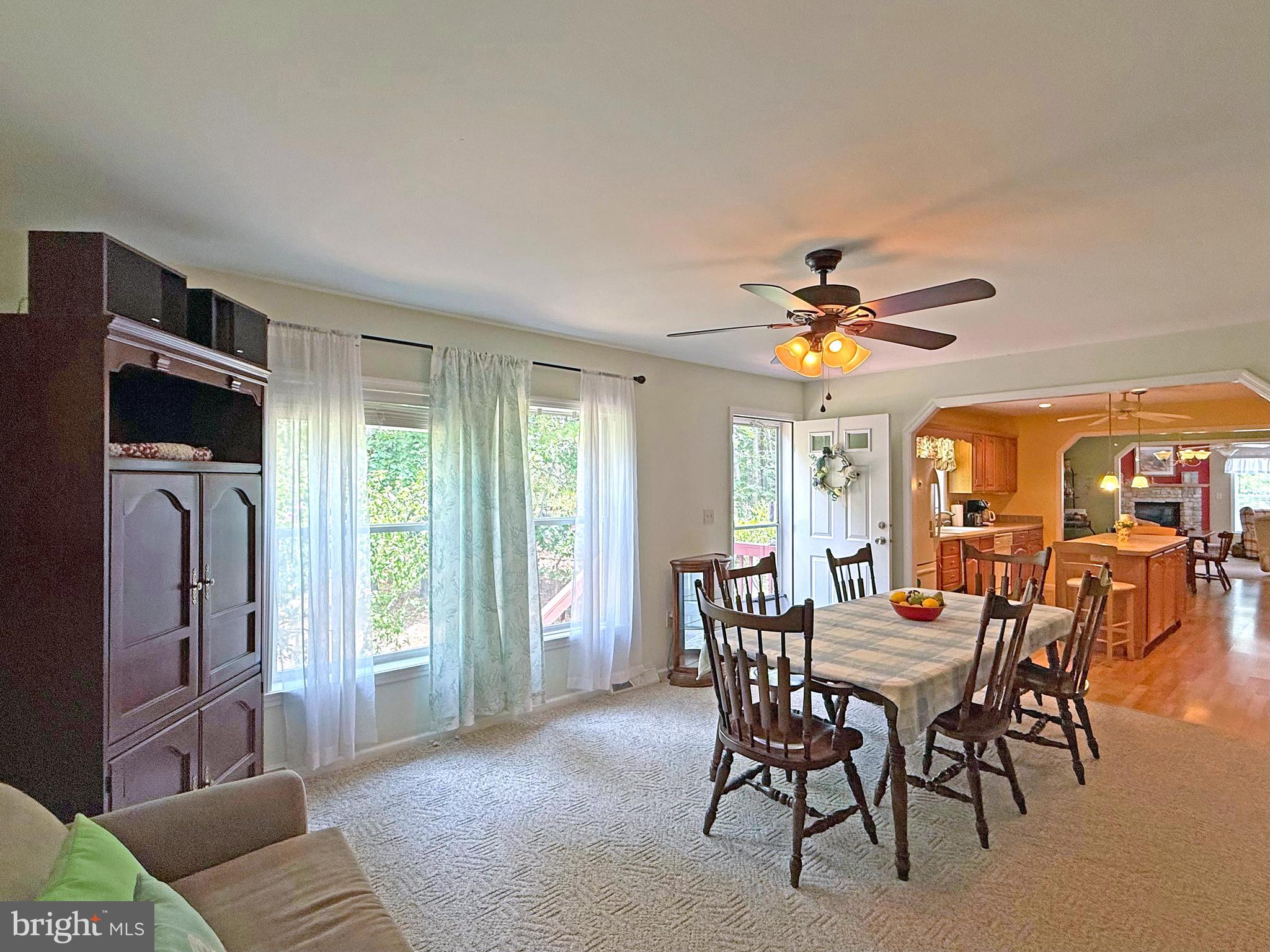 ANGOLA ESTATES - Residential