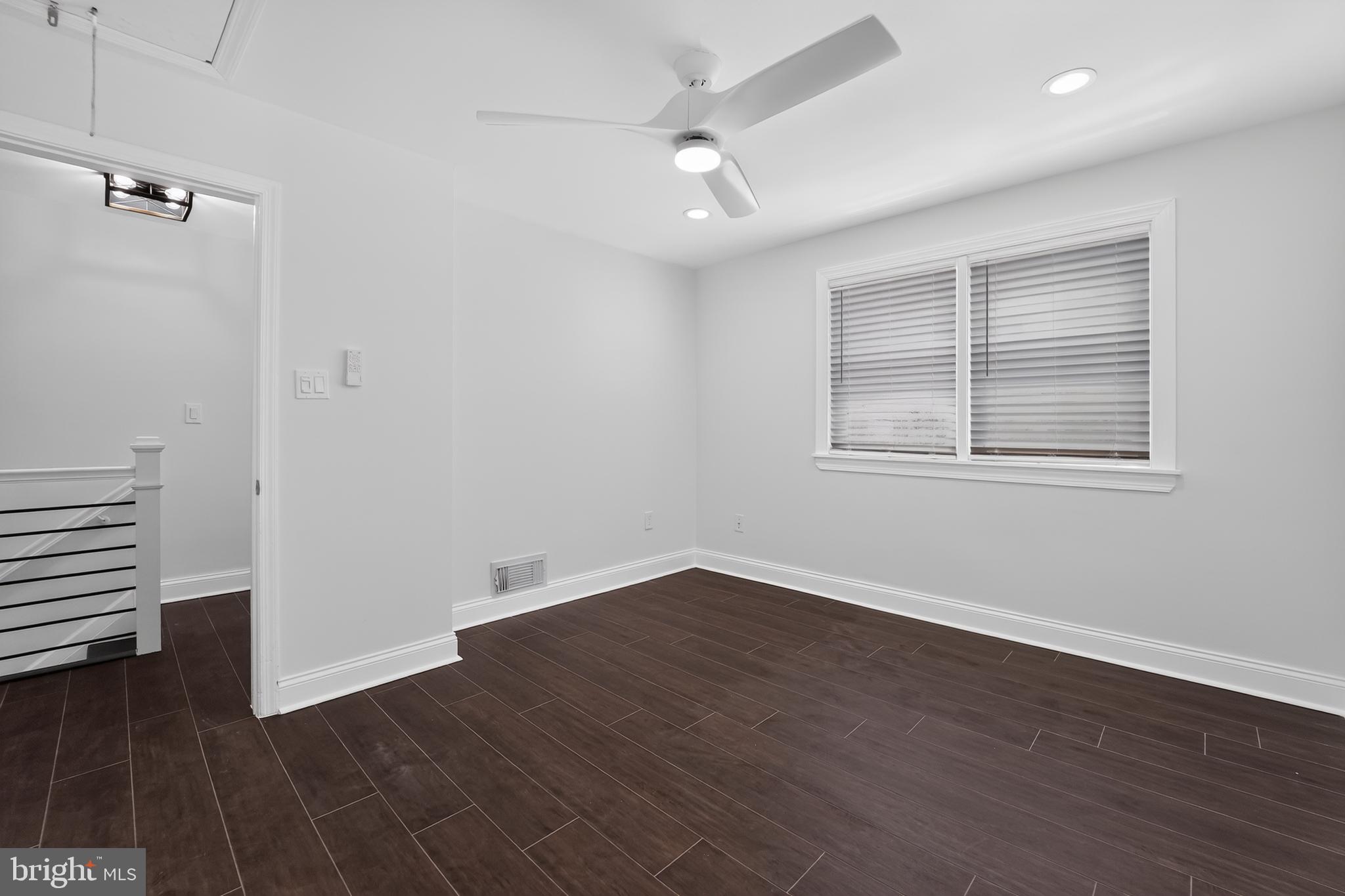 HAWTHORNE - Residential