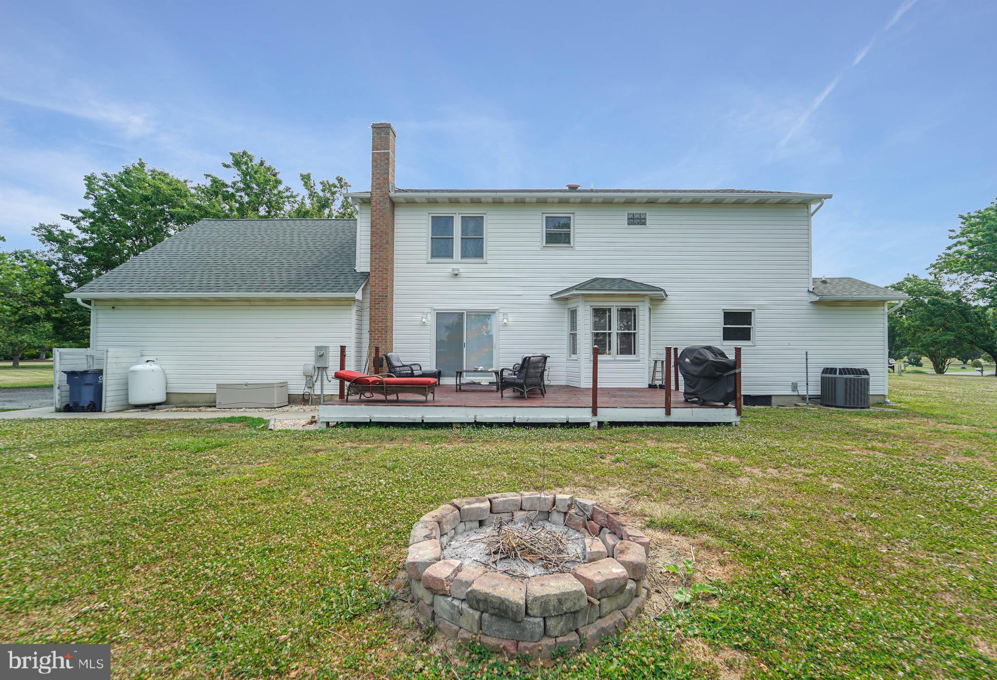 CHESTNUT MEADOWS - Residential