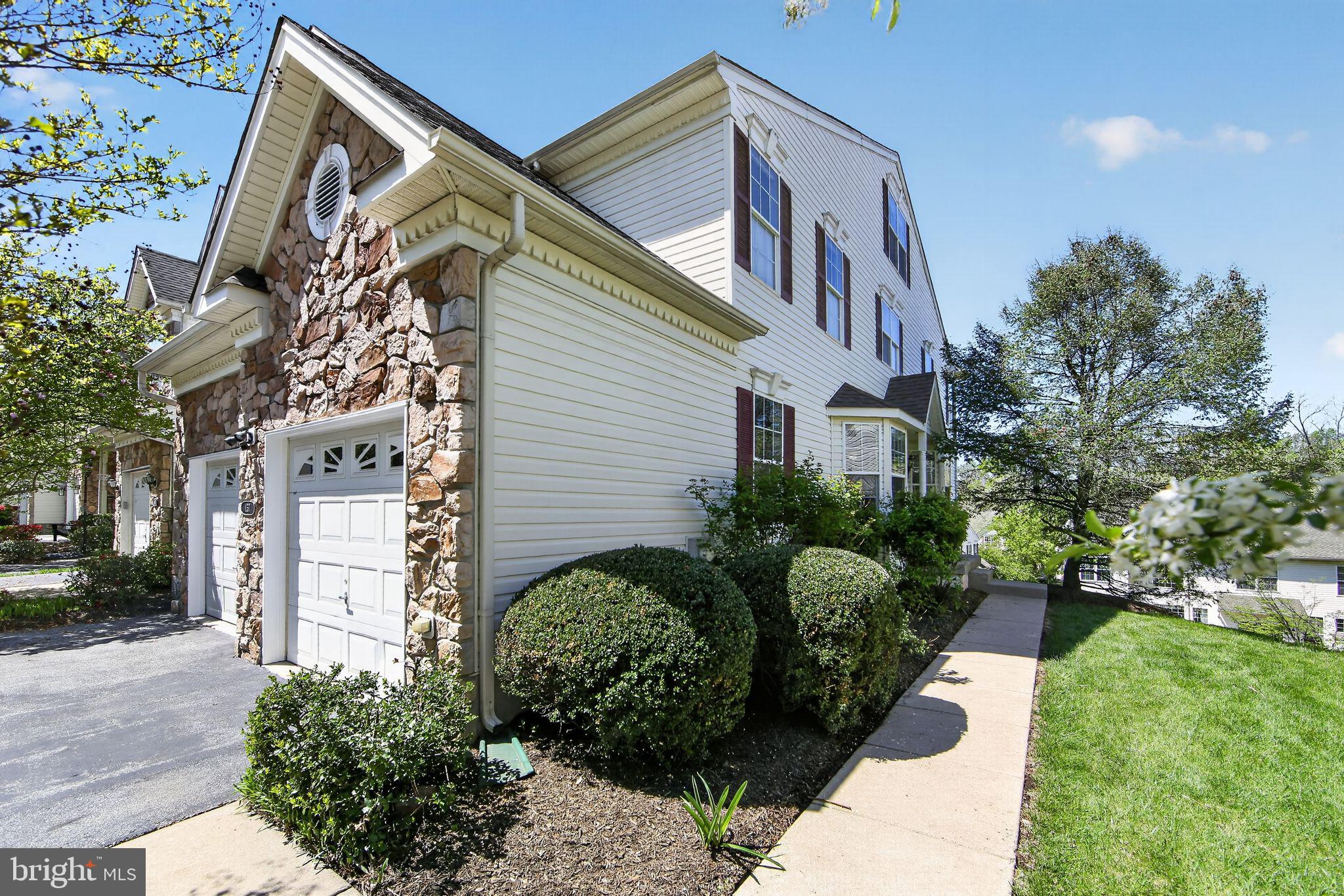 WHITELAND WOODS - Residential