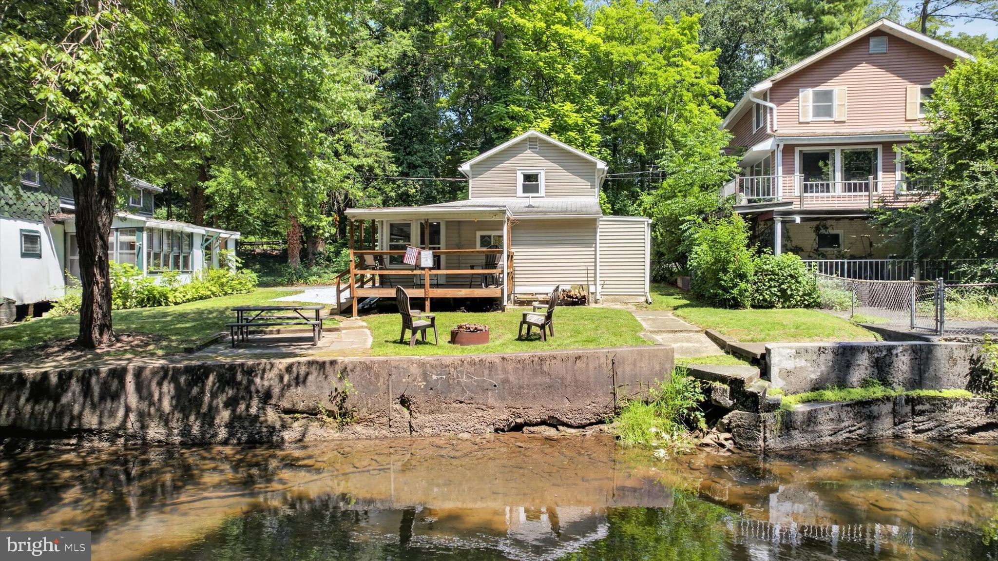 STONE GLEN - Residential