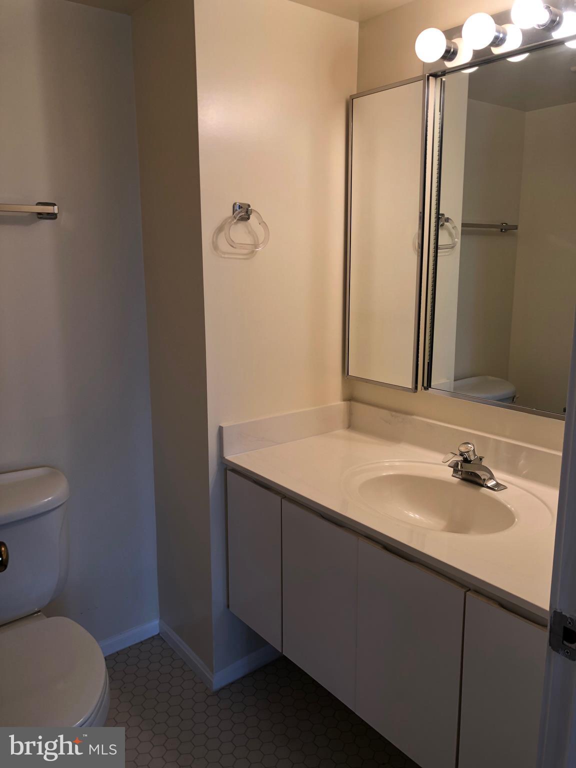 LEISURE WORLD - Residential Lease