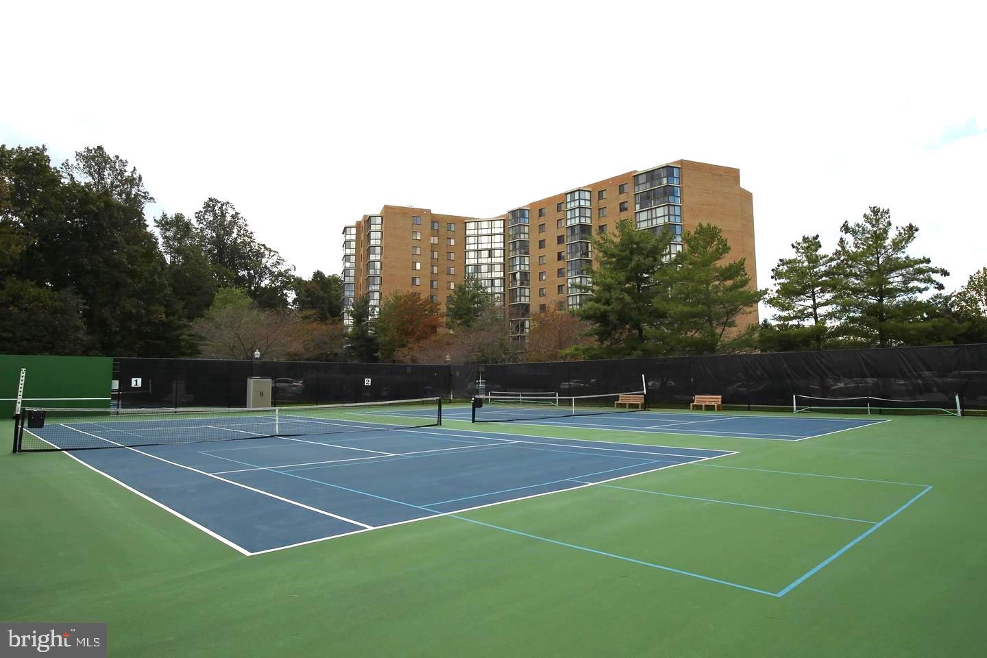 LEISURE WORLD - Residential Lease