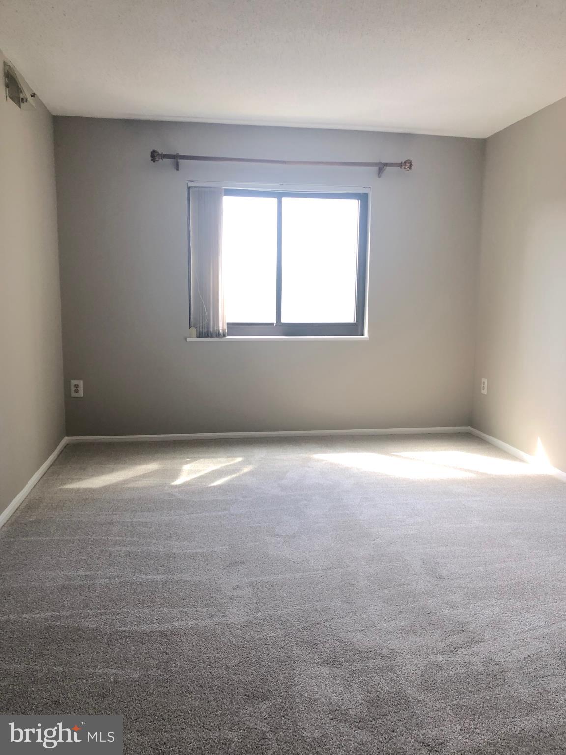 LEISURE WORLD - Residential Lease
