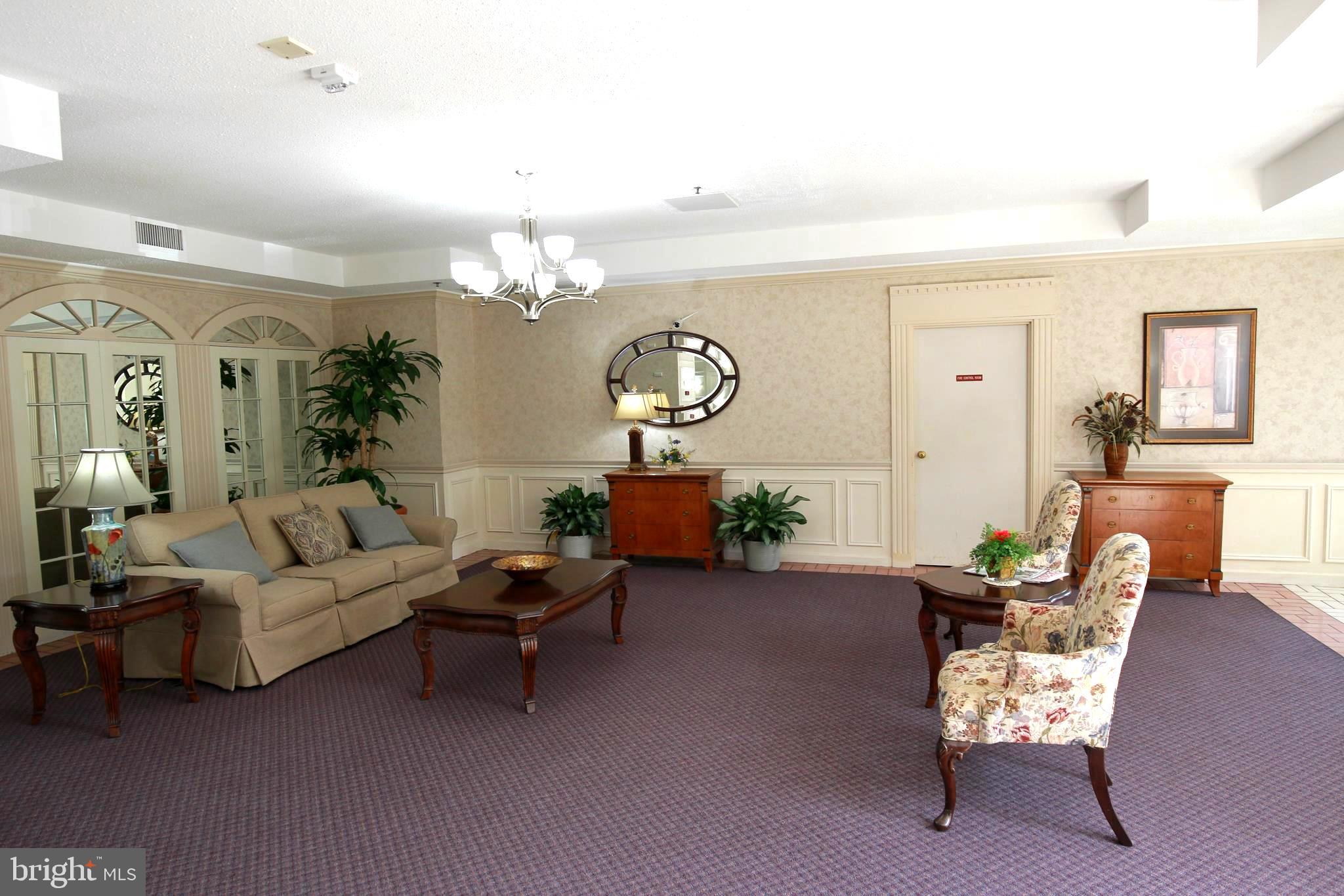 LEISURE WORLD - Residential Lease