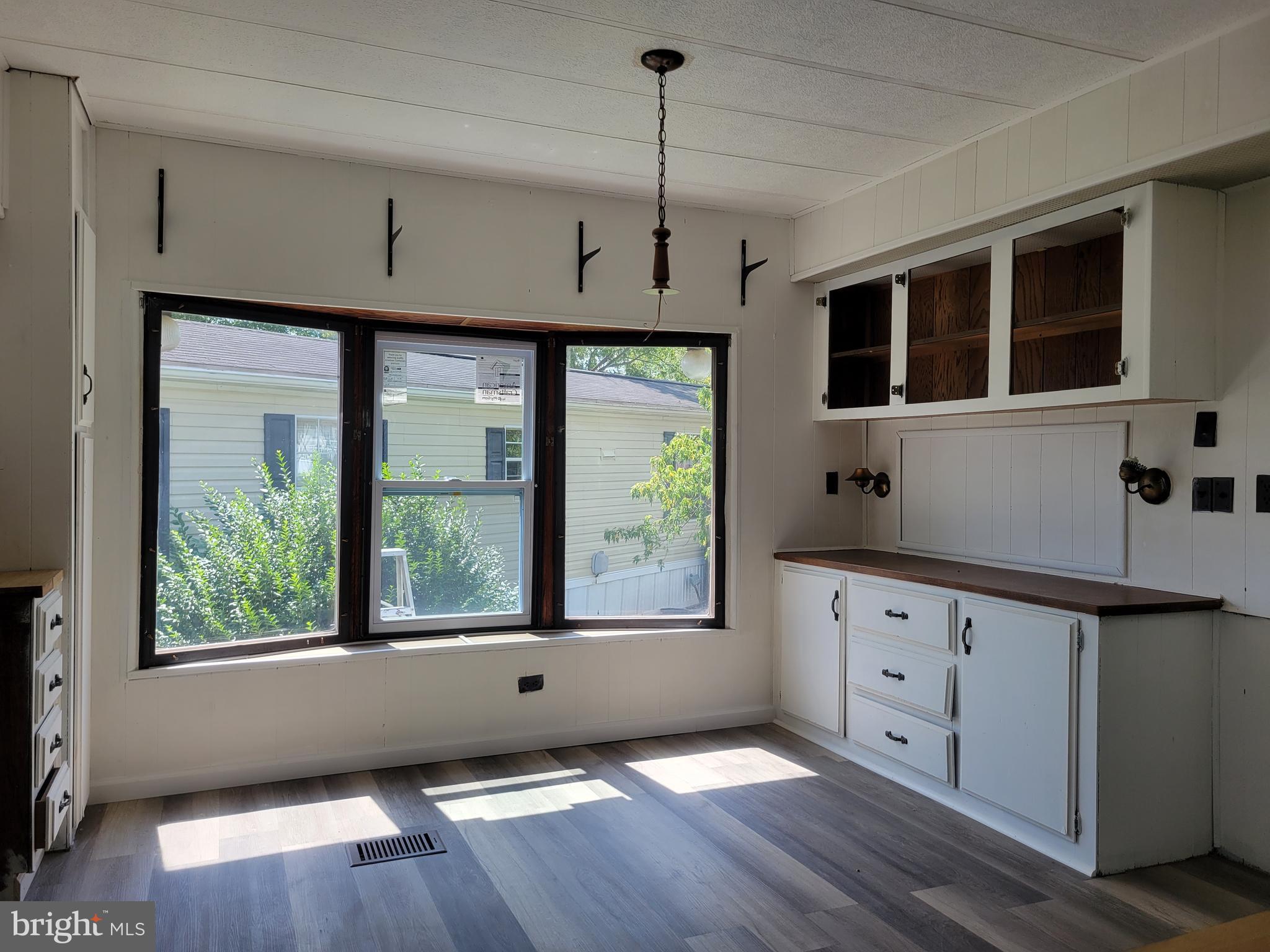 OAK KNOLL ESTATES - Residential