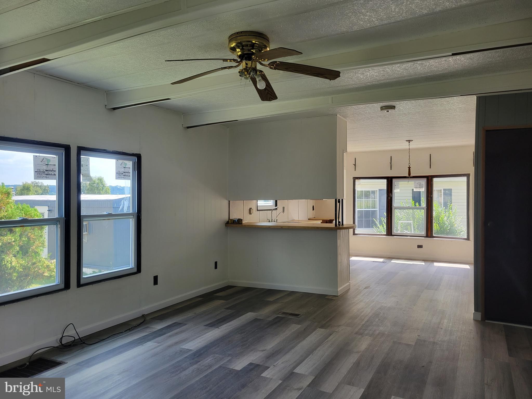 OAK KNOLL ESTATES - Residential