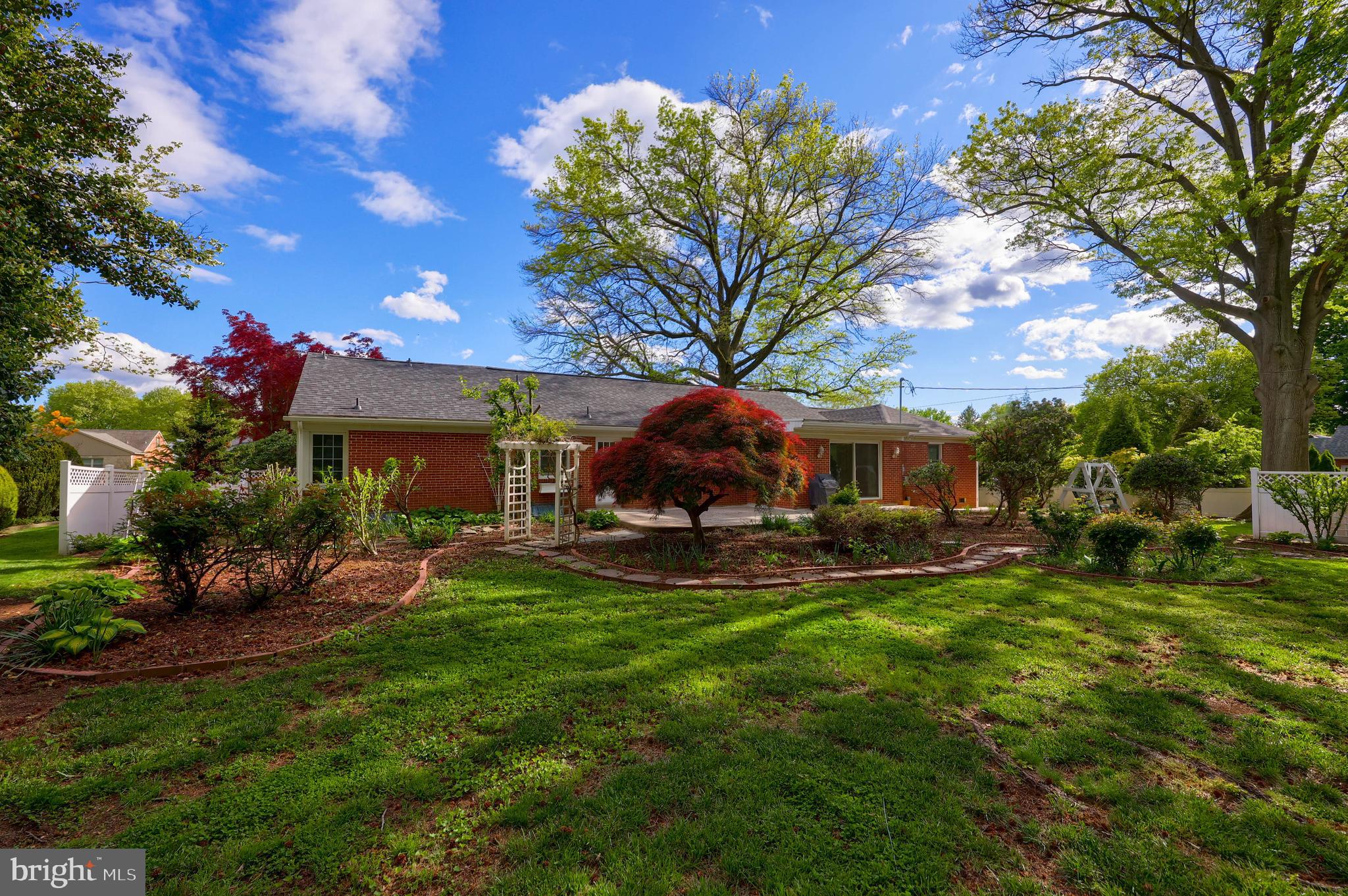 OLD EAST YORK - Residential