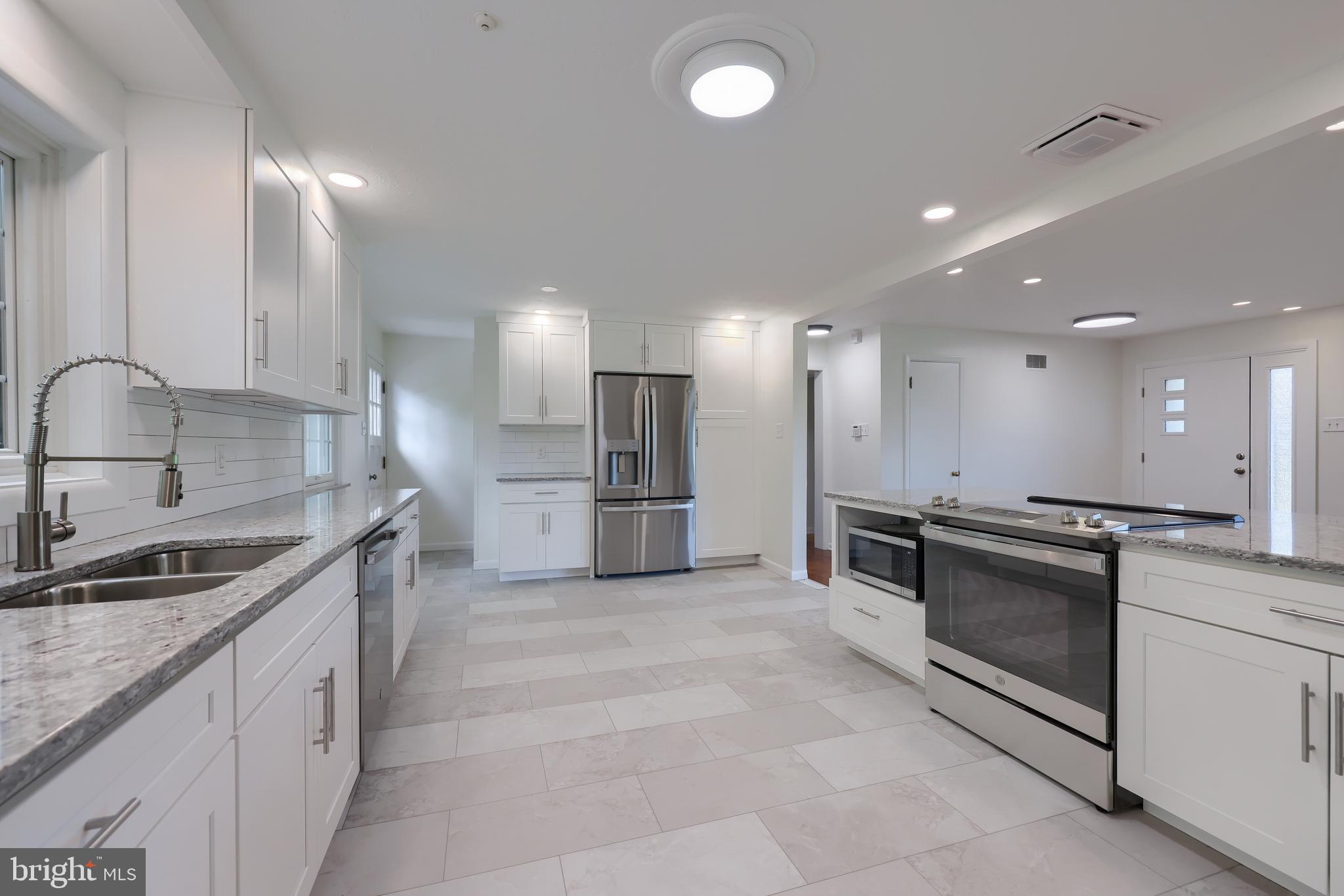 OLD EAST YORK - Residential