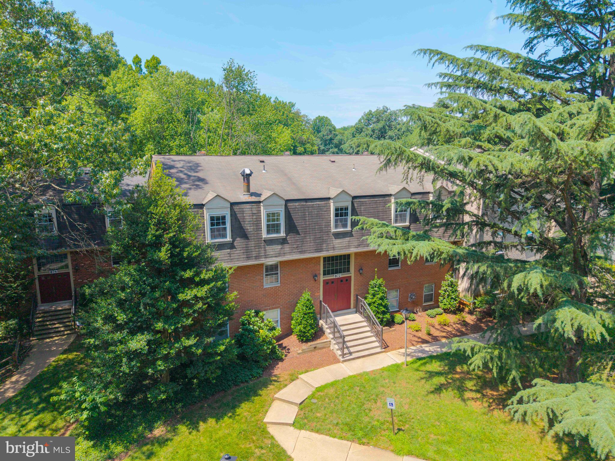 COLLEGE GARDENS - Residential