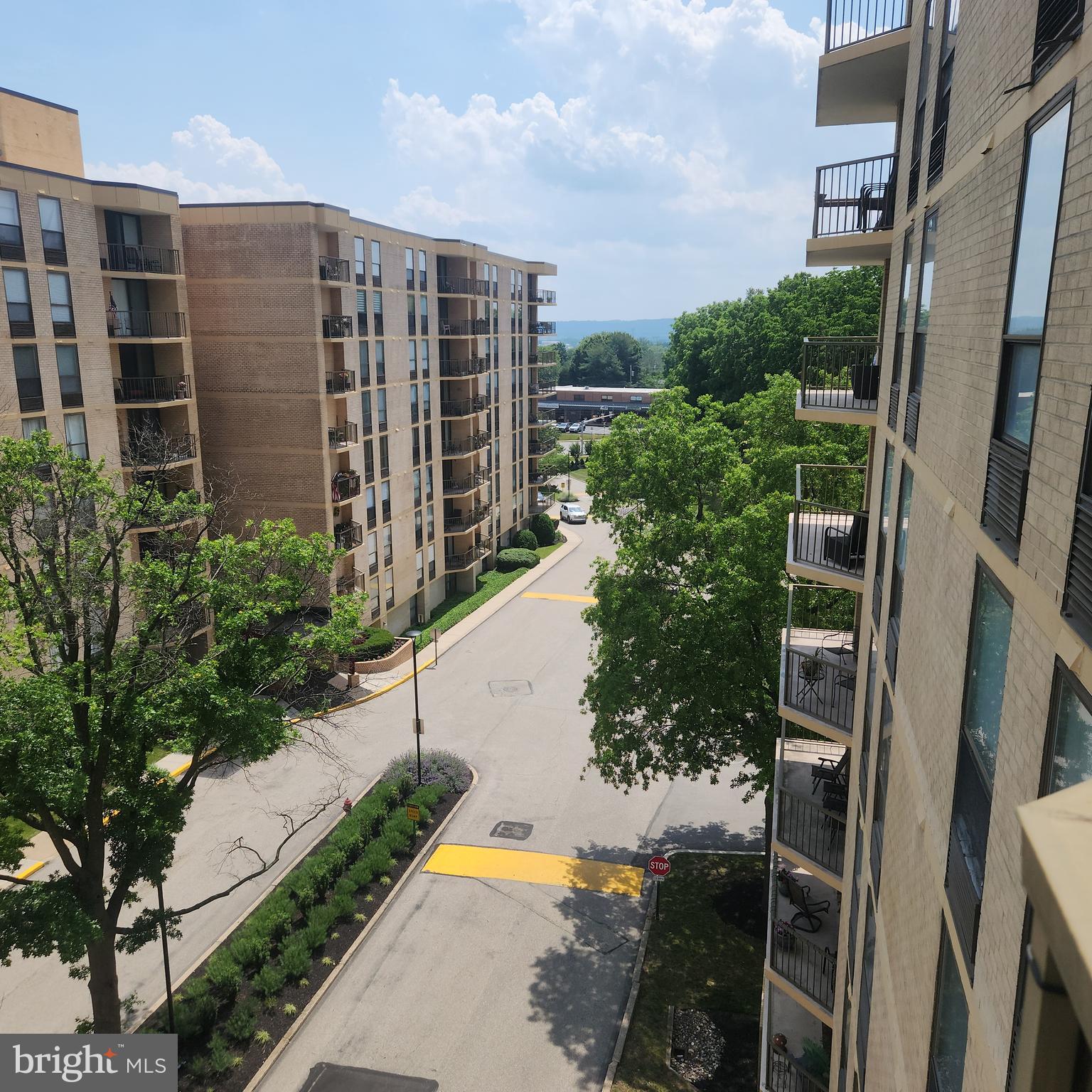 PLYMOUTH HILL - Residential