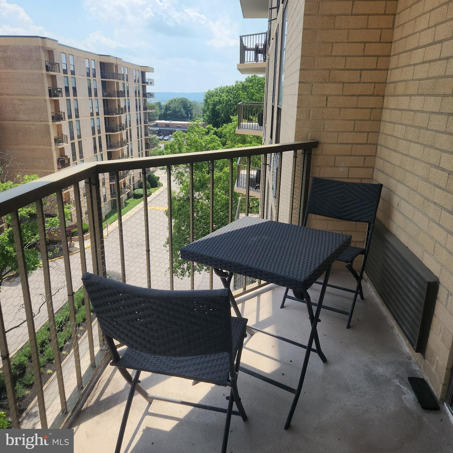 PLYMOUTH HILL - Residential