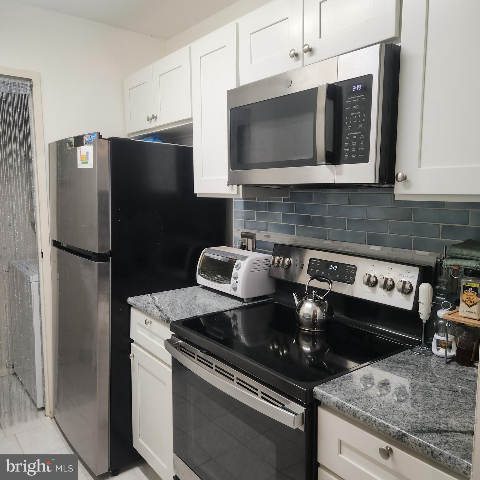 PLYMOUTH HILL - Residential