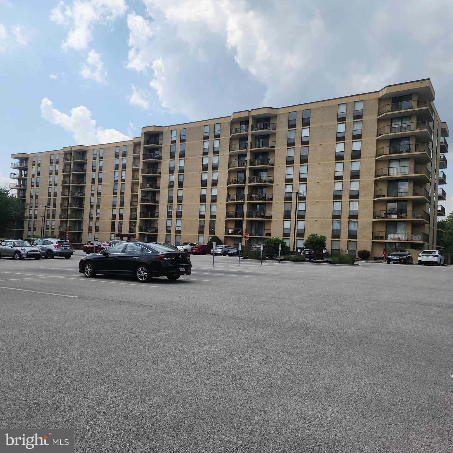 PLYMOUTH HILL - Residential