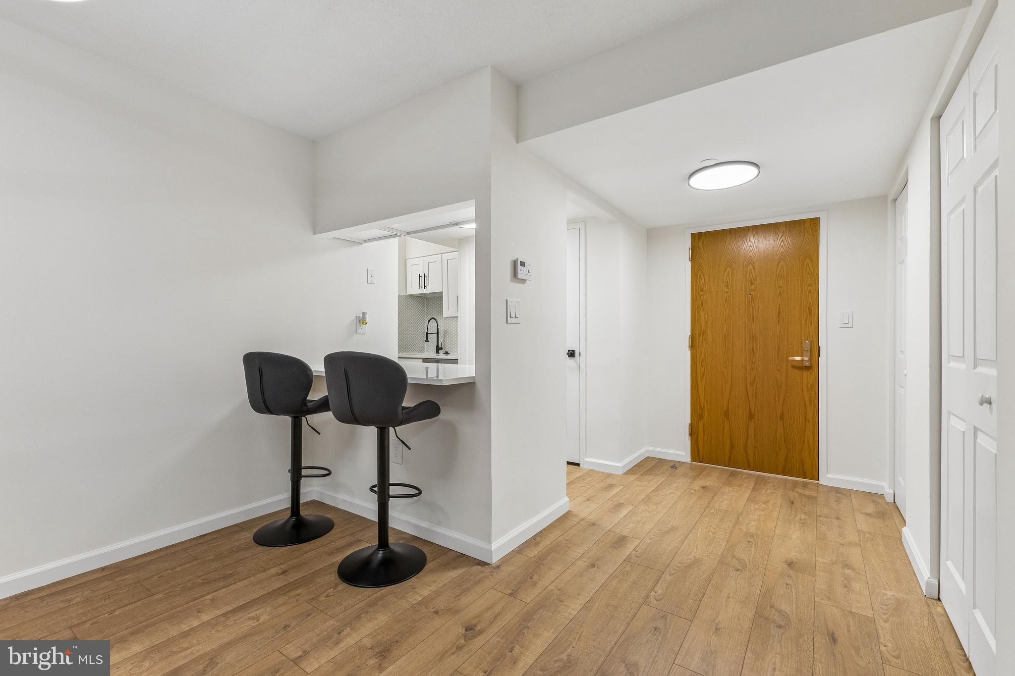 ENCORE OF MCLEAN - Residential