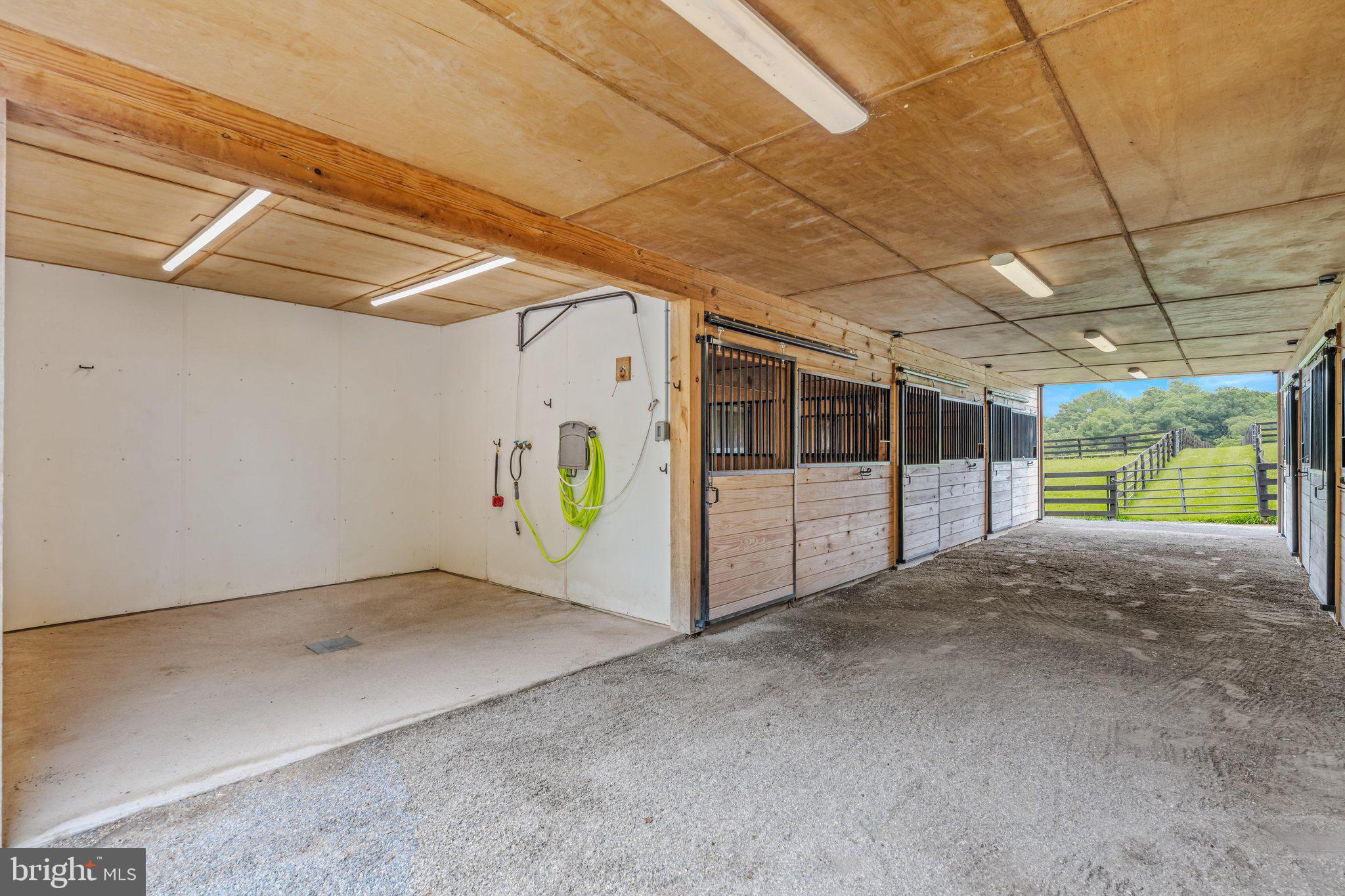 STONEWALL ESTATES - Residential