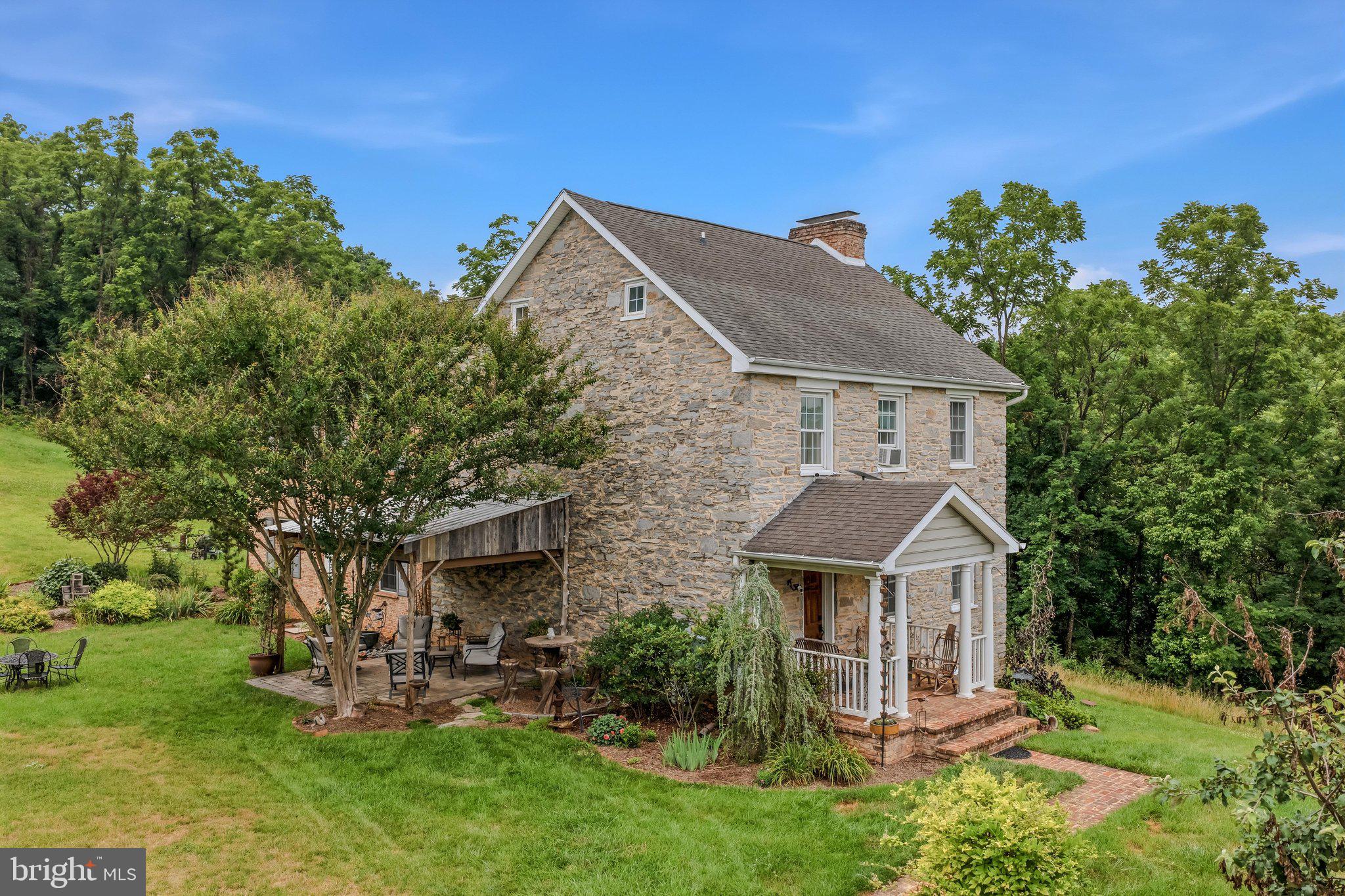 STONEWALL ESTATES - Residential