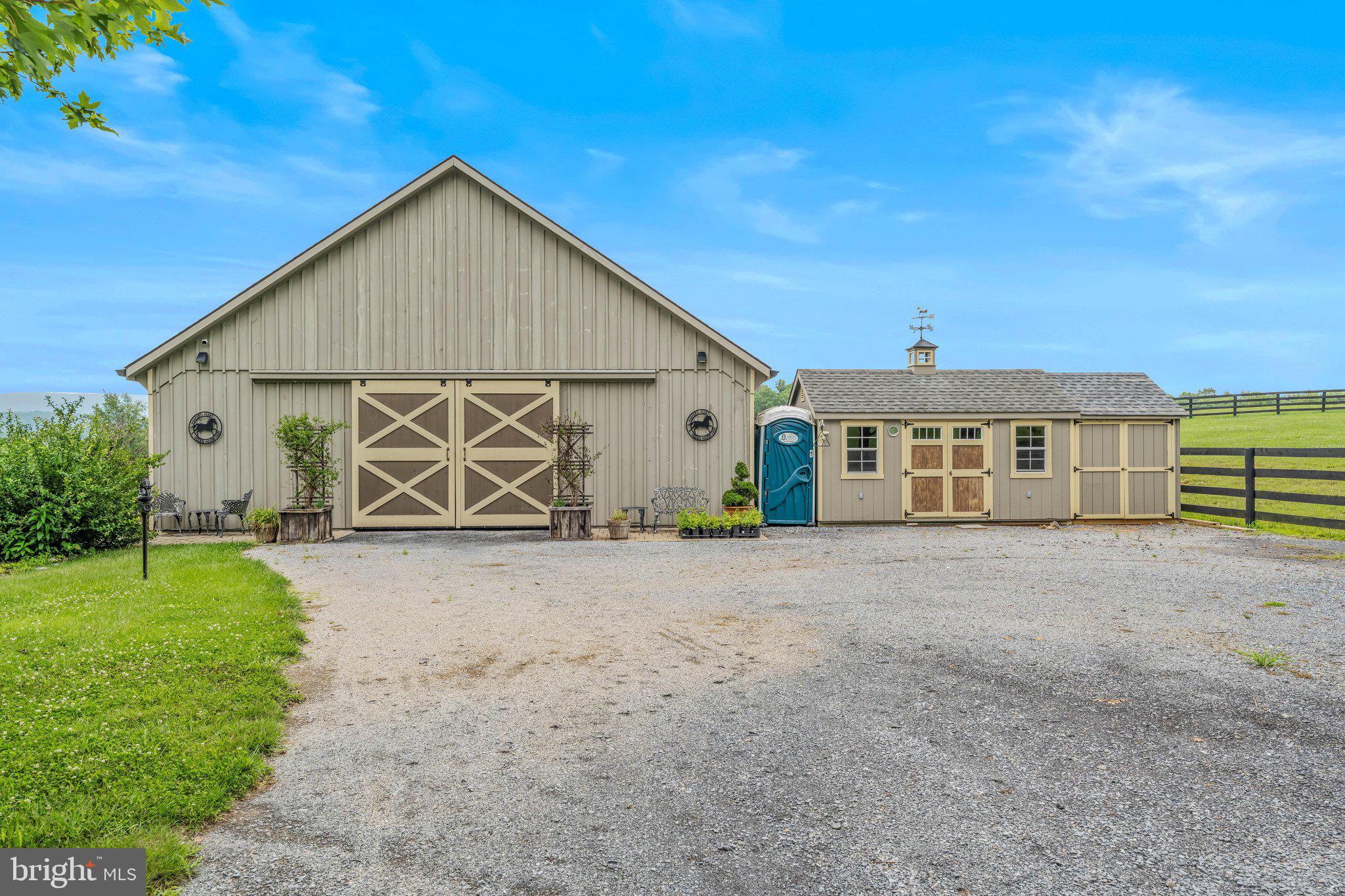 STONEWALL ESTATES - Residential