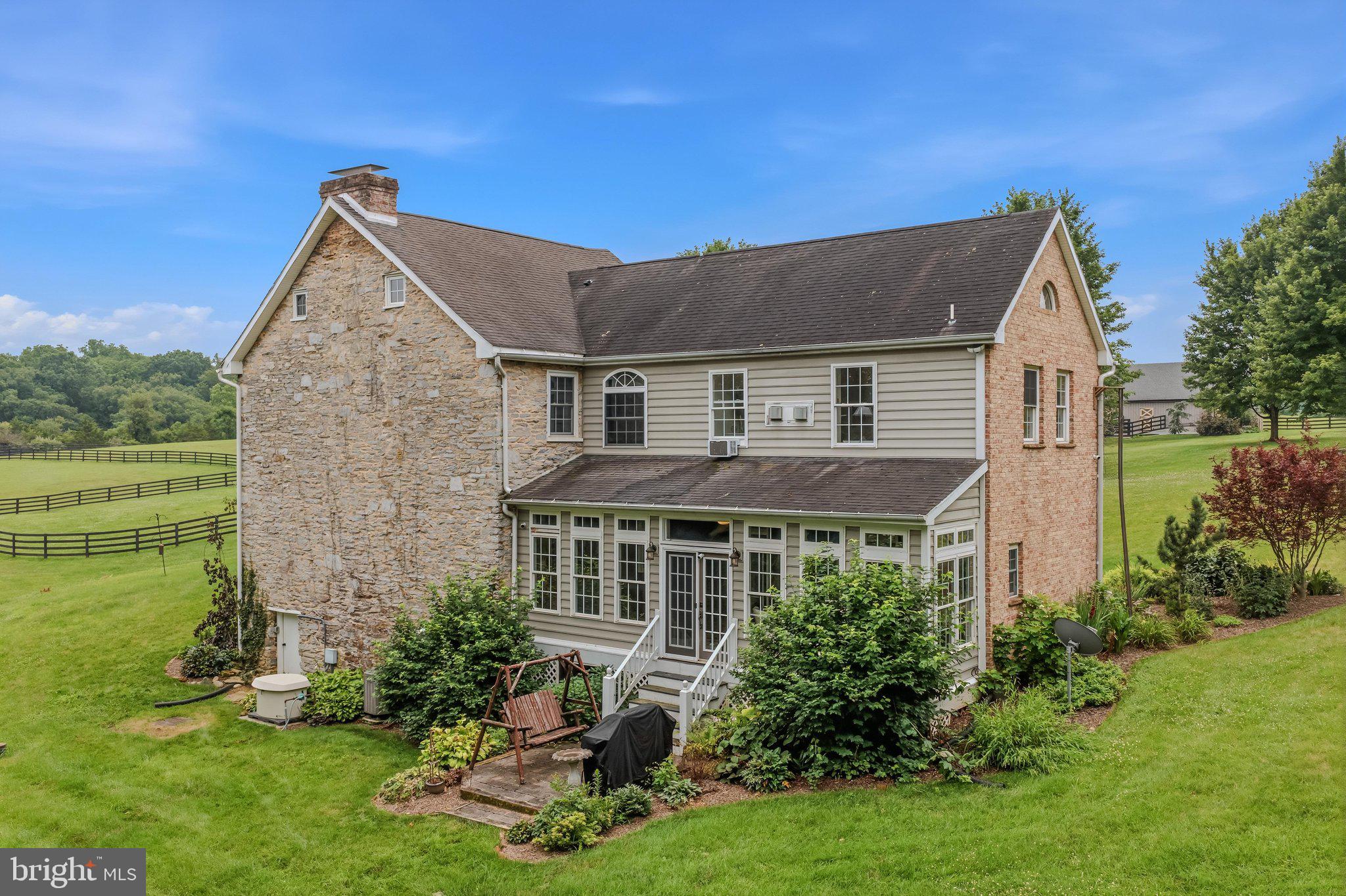 STONEWALL ESTATES - Residential