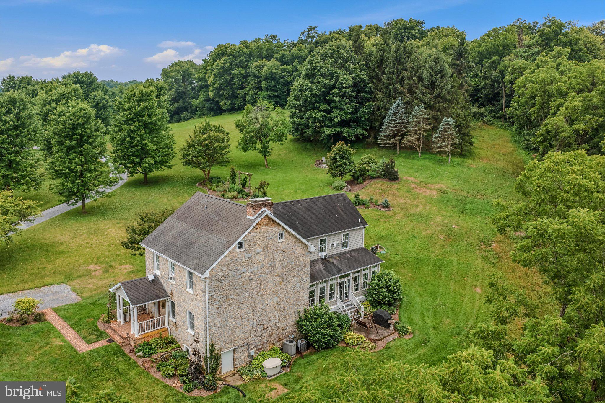STONEWALL ESTATES - Residential