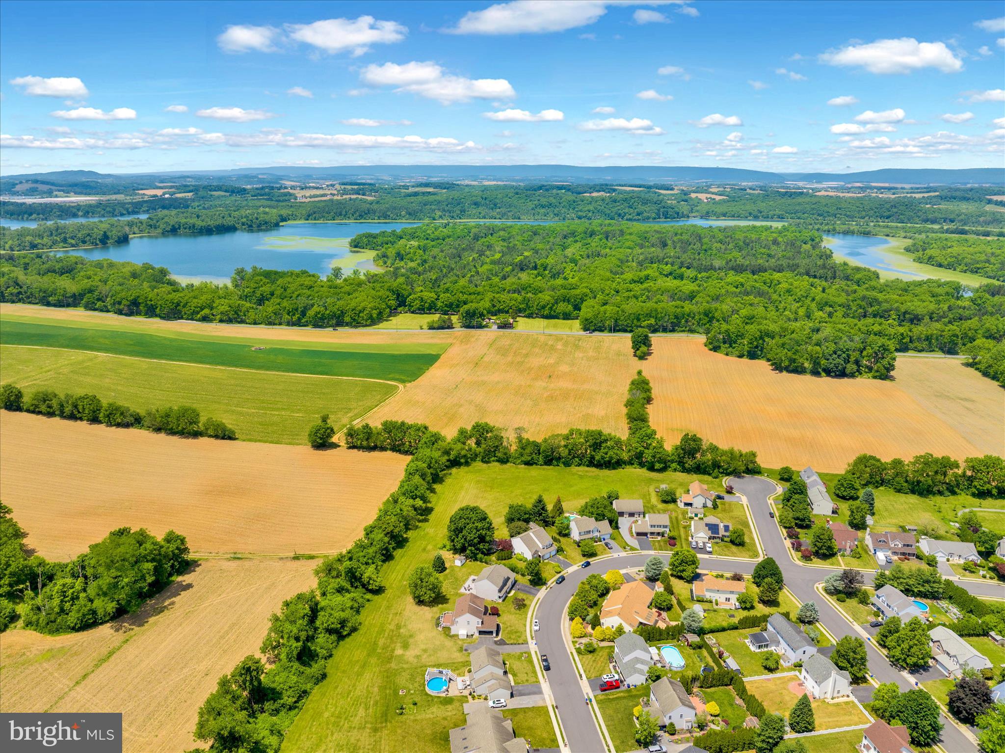ONTELAUNEE HEIGHTS - Residential