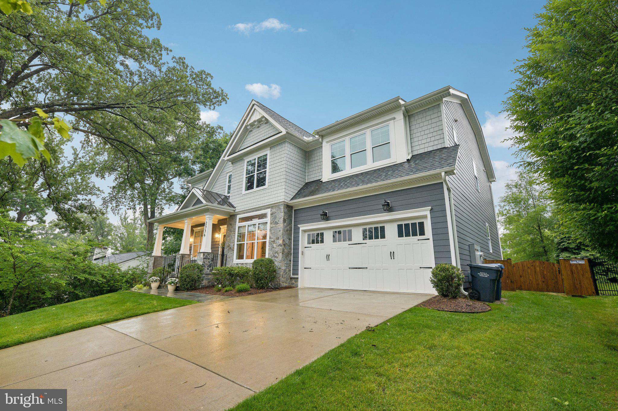 MOUNT DANIEL - Residential